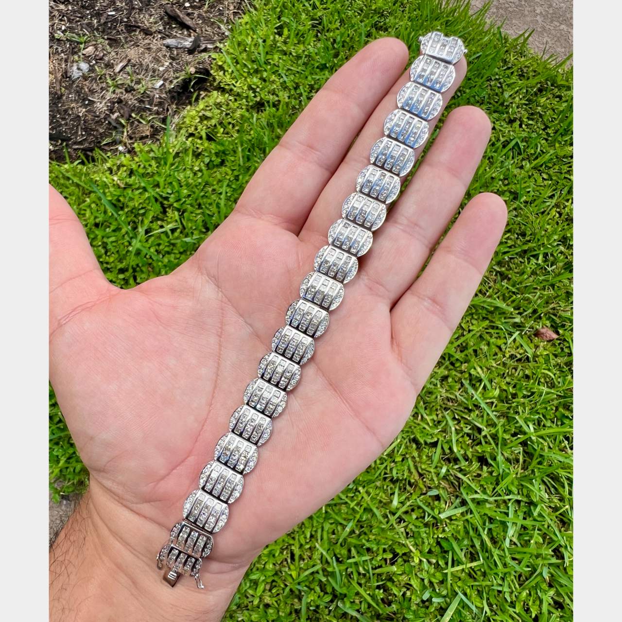 18K White Gold 13.50 Ct Diamond Bracelet