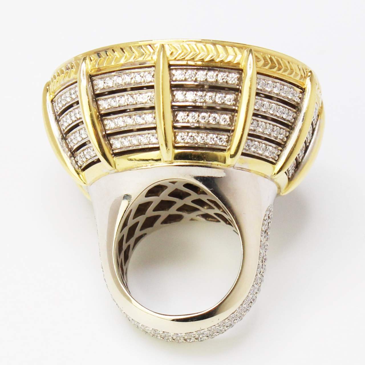 18K 3.07 Ct Fancy Color Diamond Large Cocktail Ring