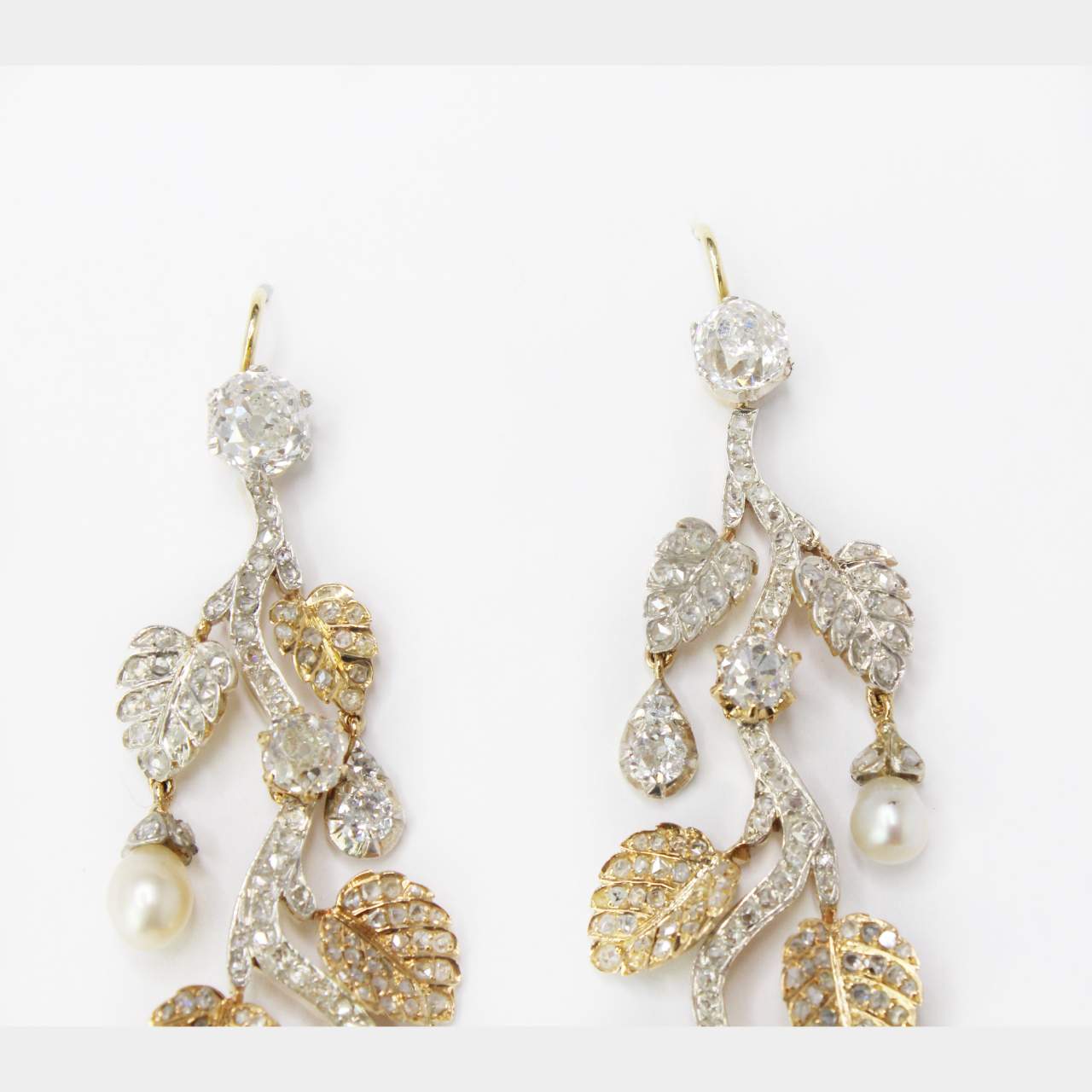 7.90 Ct Diamond & Pearl Chandelier Earrings