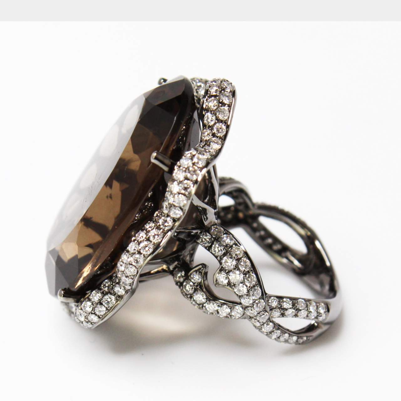 50.00 Ct Smokey Topaz