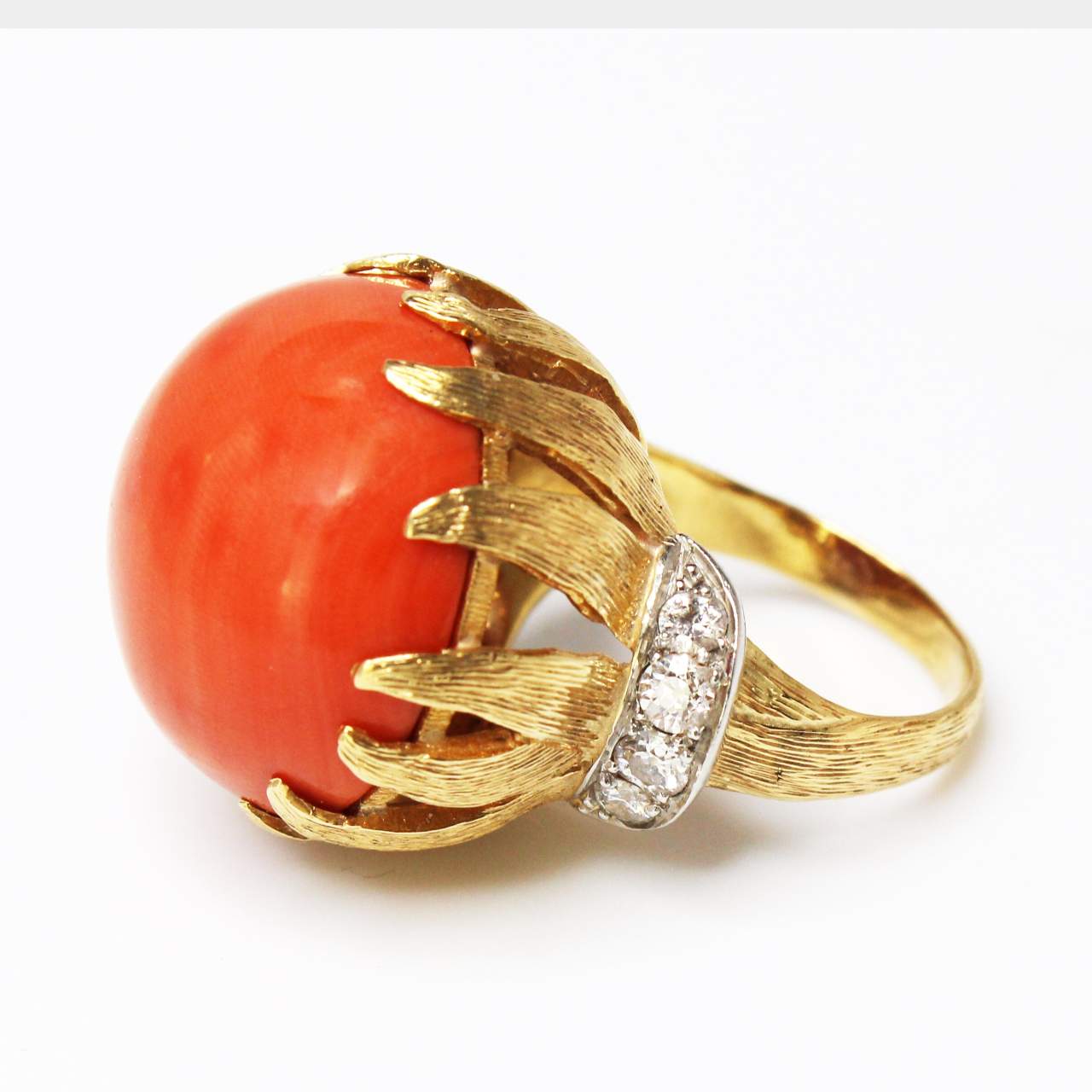 Russer Gemstone Ring