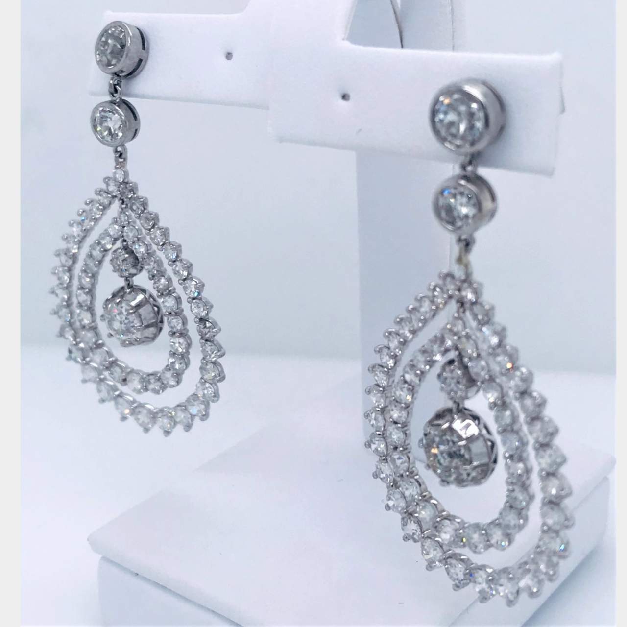 11.50 Ct Diamond Chandelier Earrings