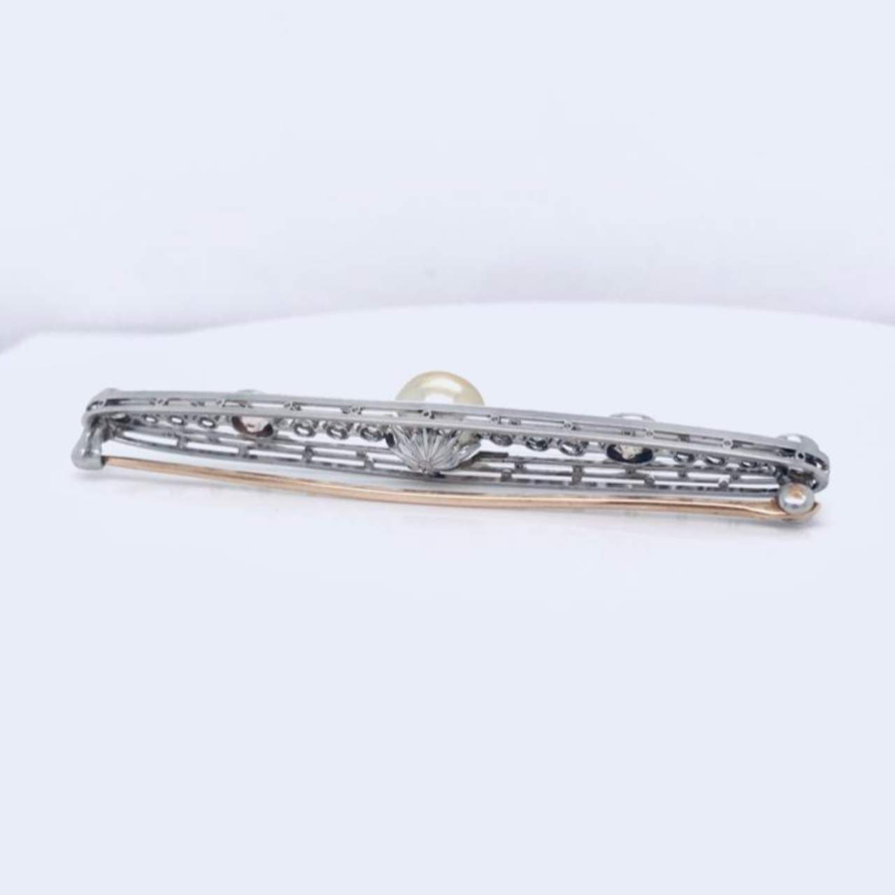 GIA Certified Natural Pearl & Diamond Pin