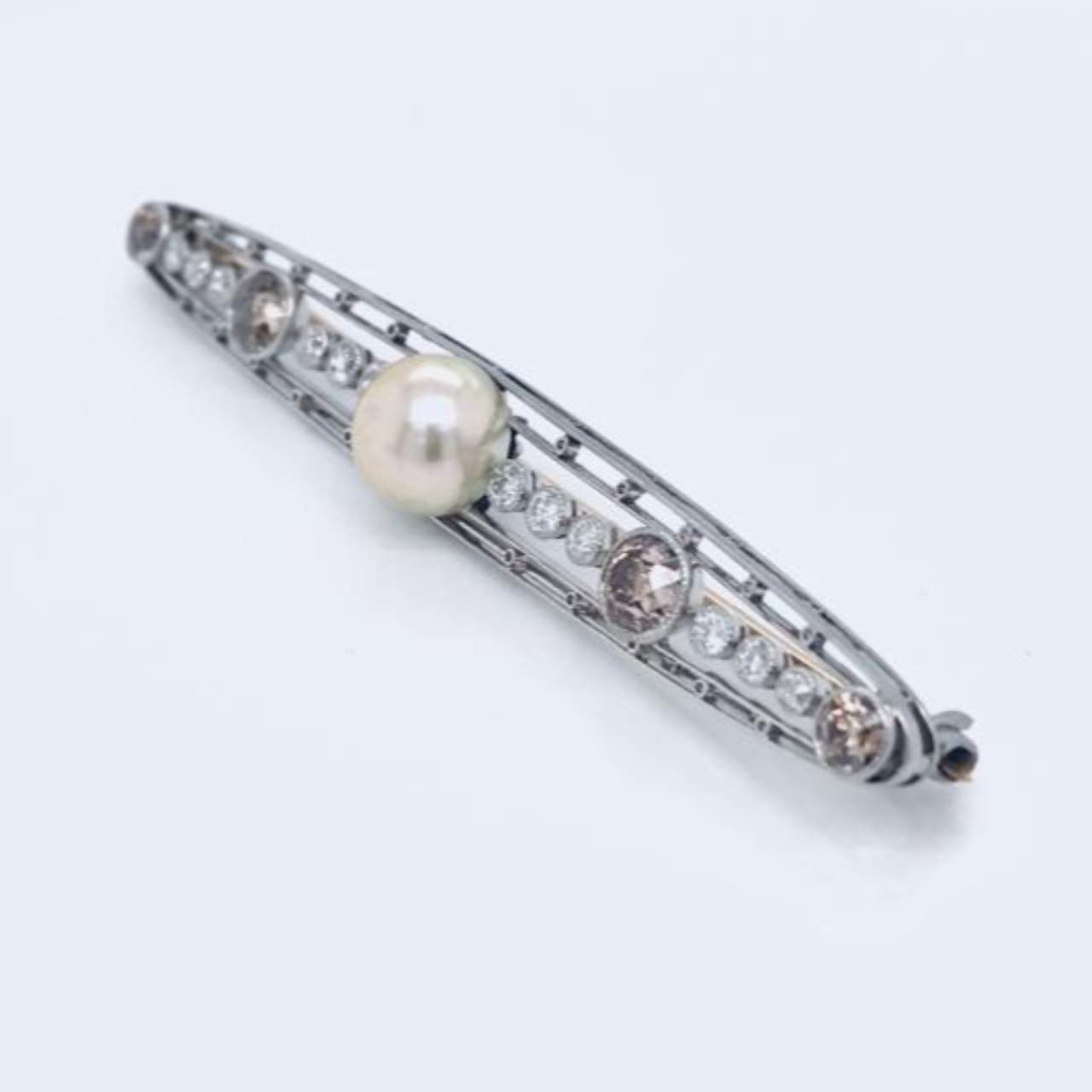 GIA Certified Natural Pearl & Diamond Pin
