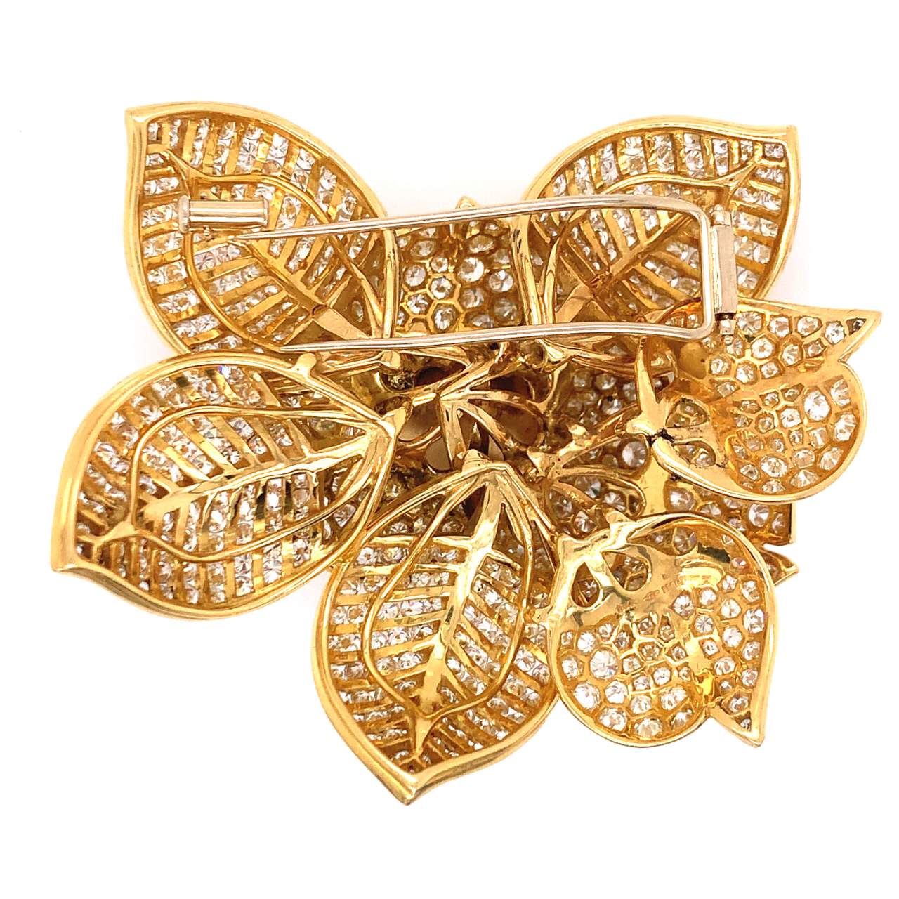 18K Yellow Gold Emerald & Diamond Flower Brooch
