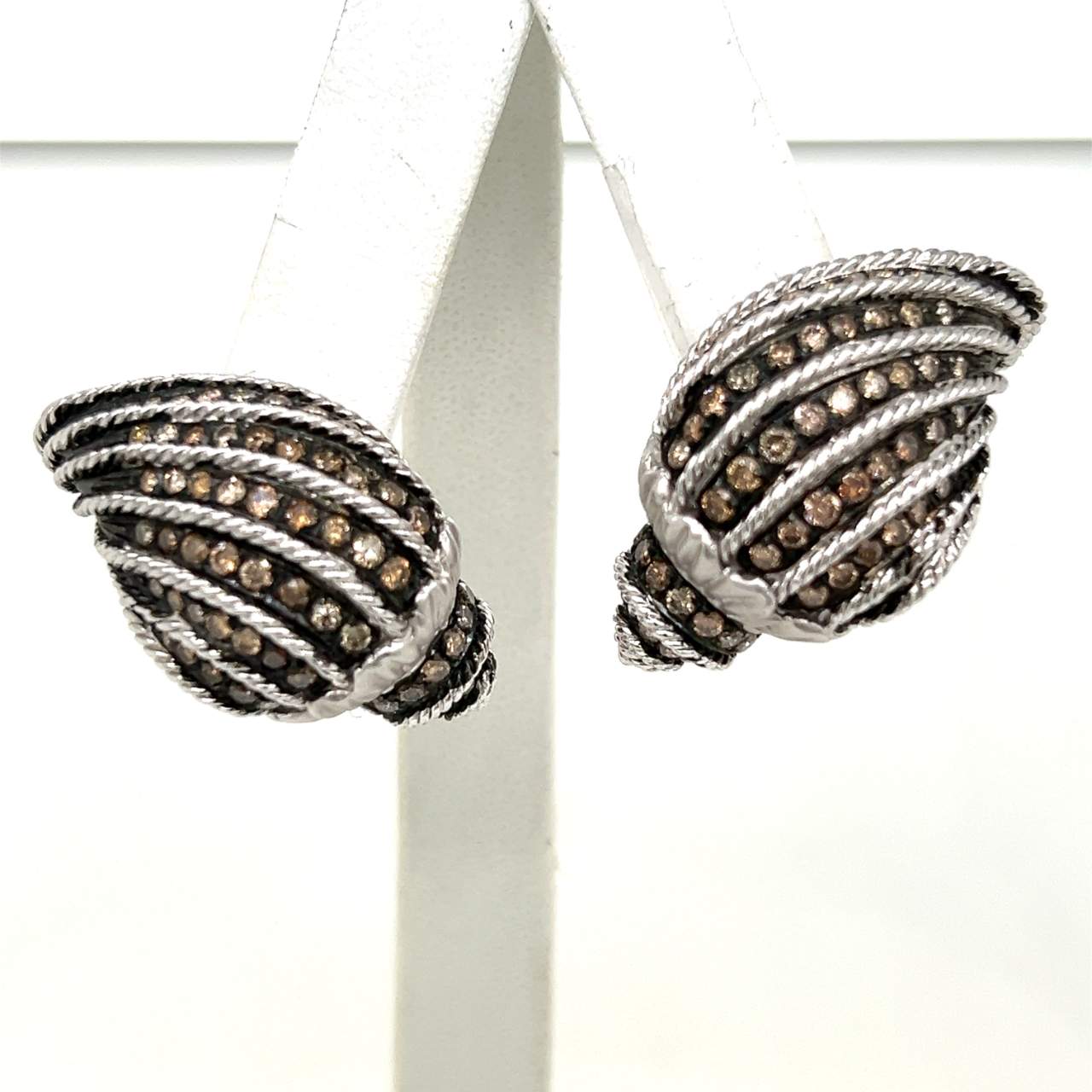 18K White Gold Champagne Diamond Conch Shell Earrings