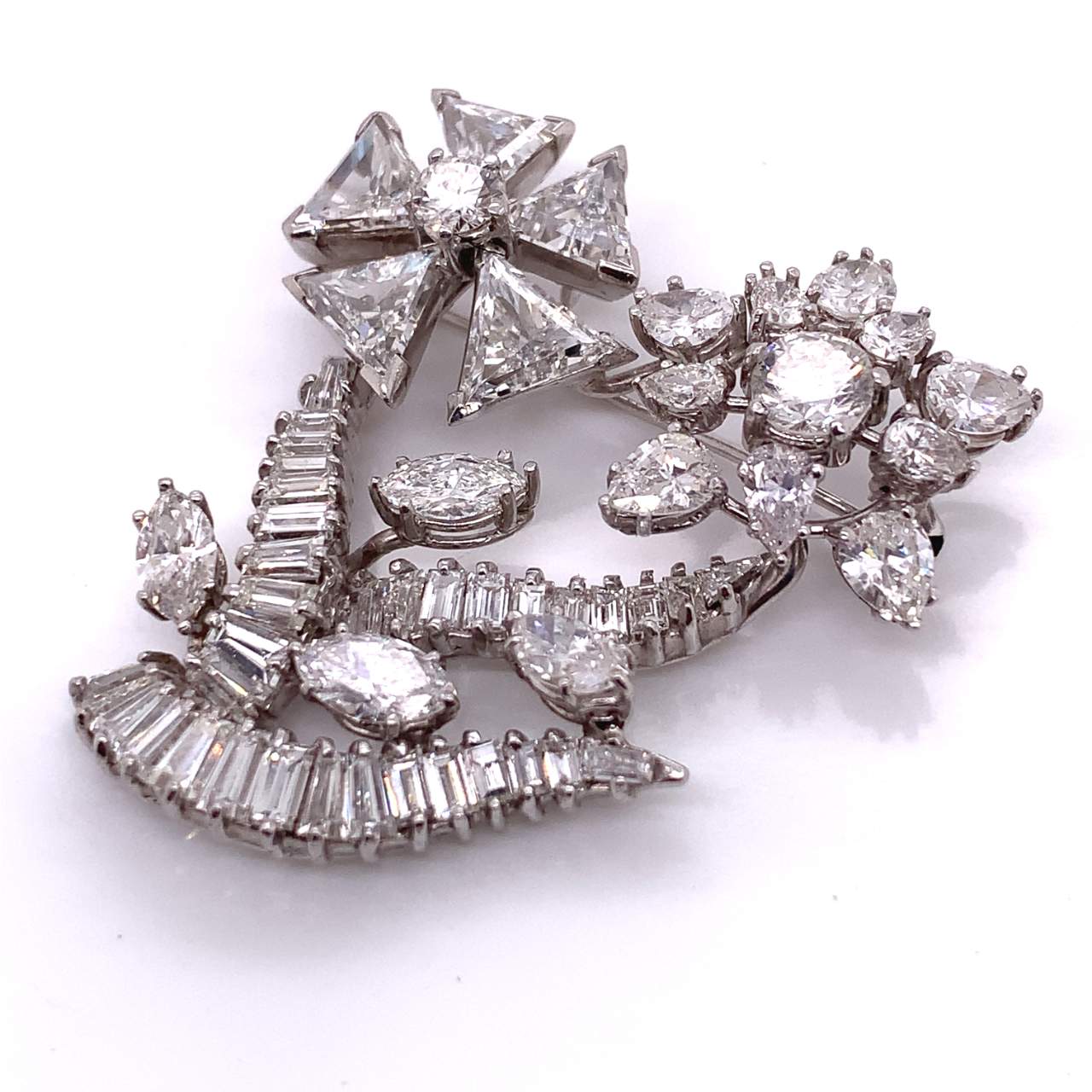 12.25 Ct. Art Deco Diamond Pin