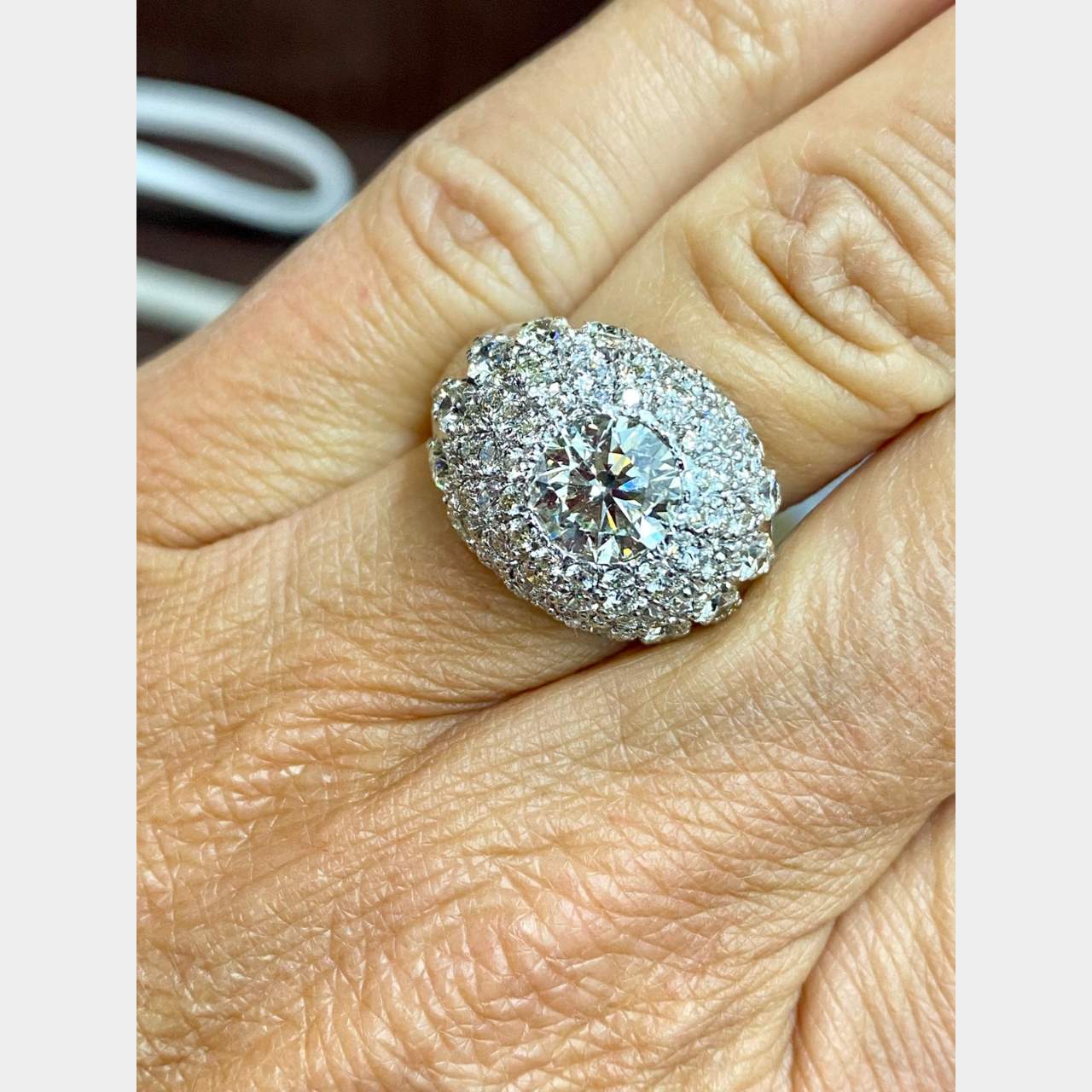 18K White Gold Diamond Ring