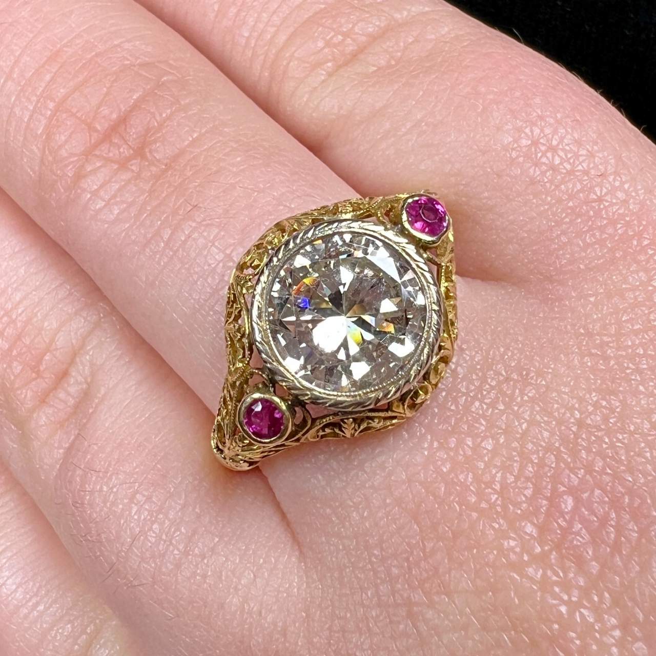 Antique Art Deco Diamond & Ruby Ring