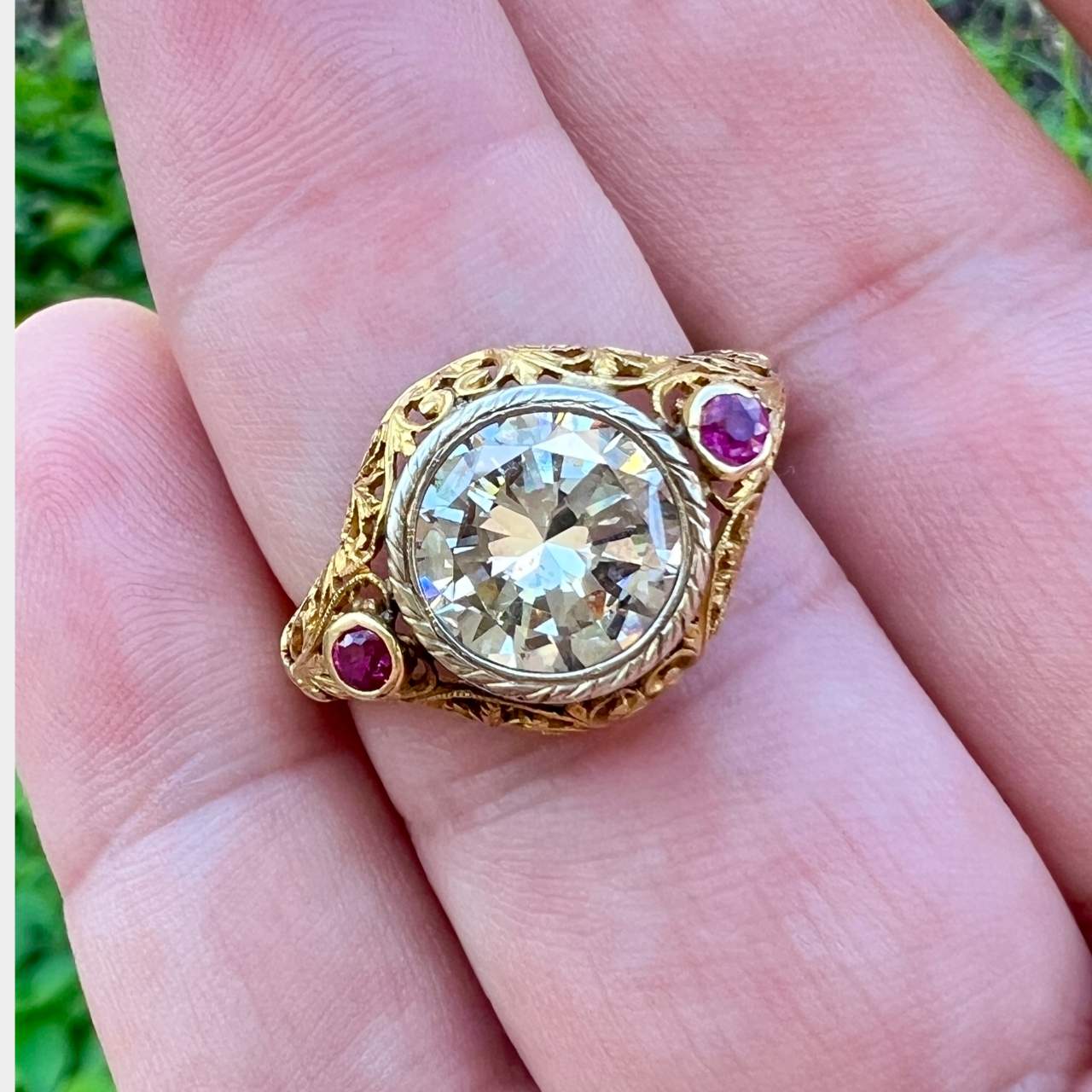 Antique Art Deco Diamond & Ruby Ring