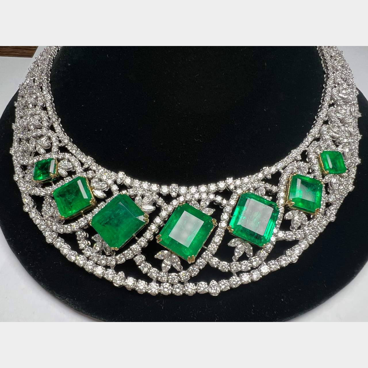 AGL Certified Colombian Emerald and Diamond Necklace
