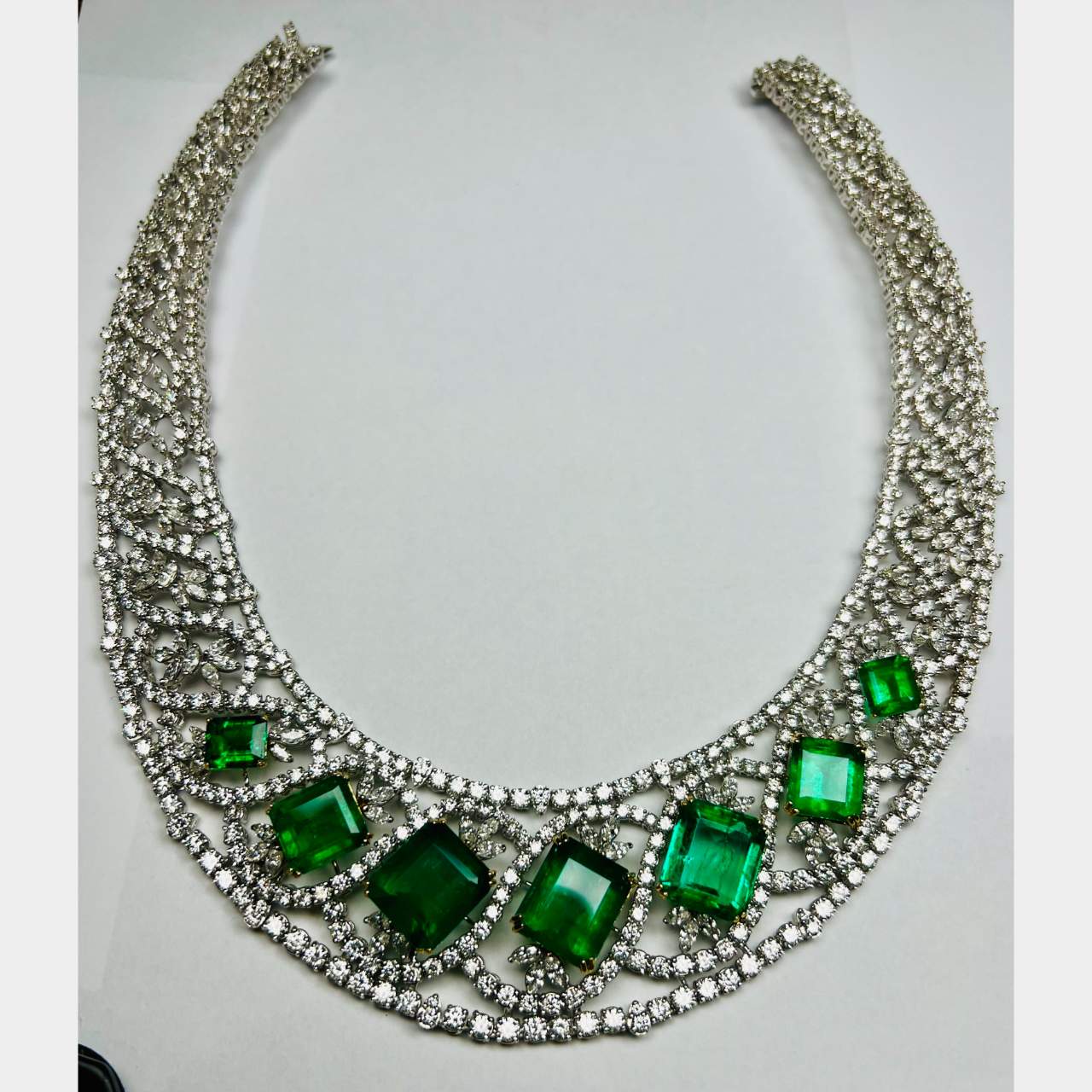 AGL Certified Colombian Emerald and Diamond Necklace