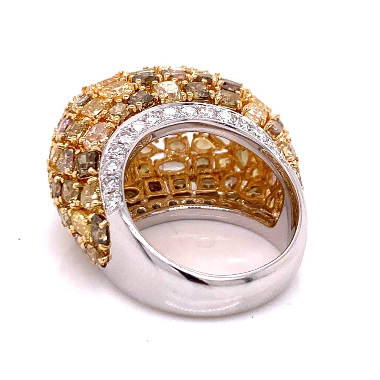 18K White Gold Fancy Diamond Ring