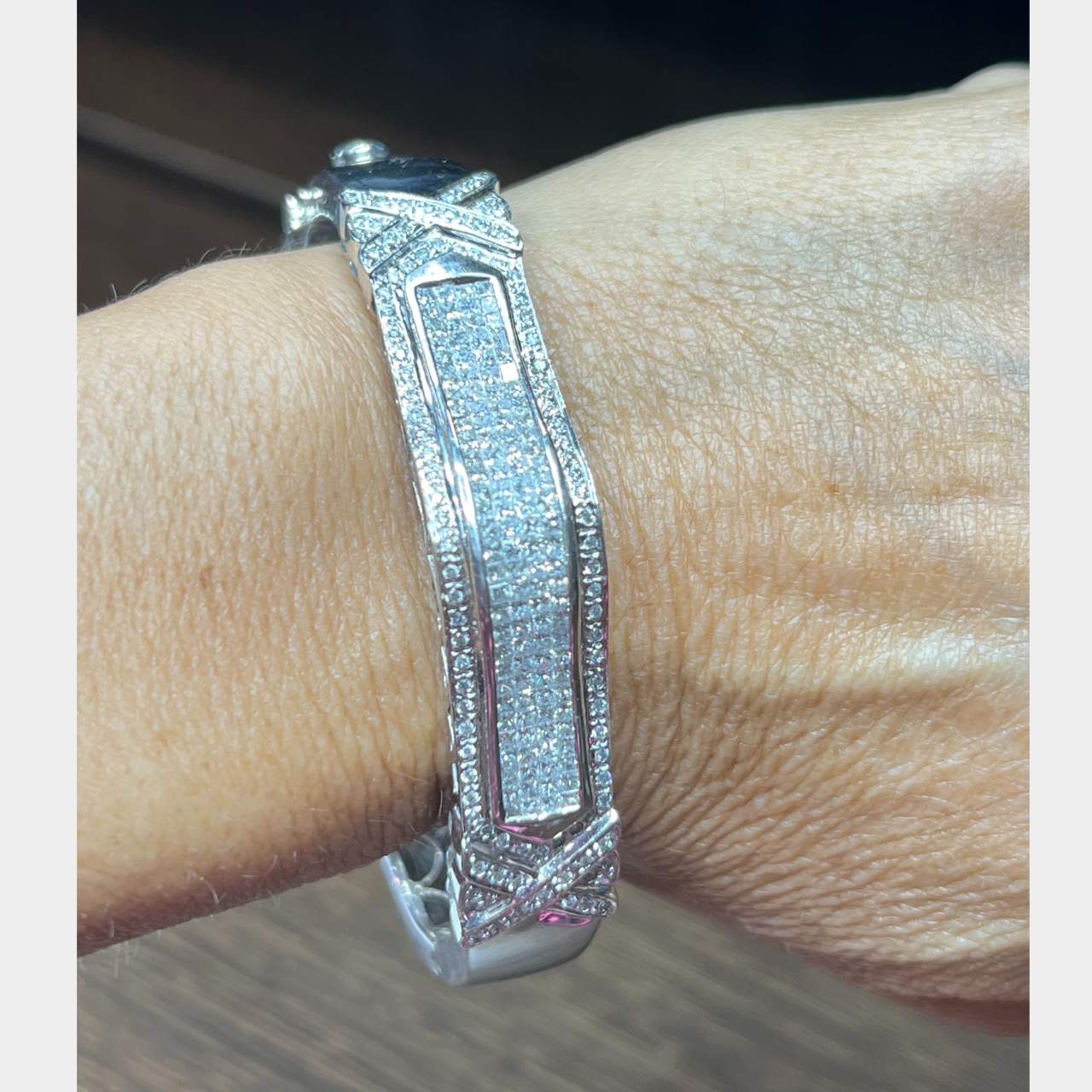 14K White Gold 8.00 Ct. Diamond Bangle