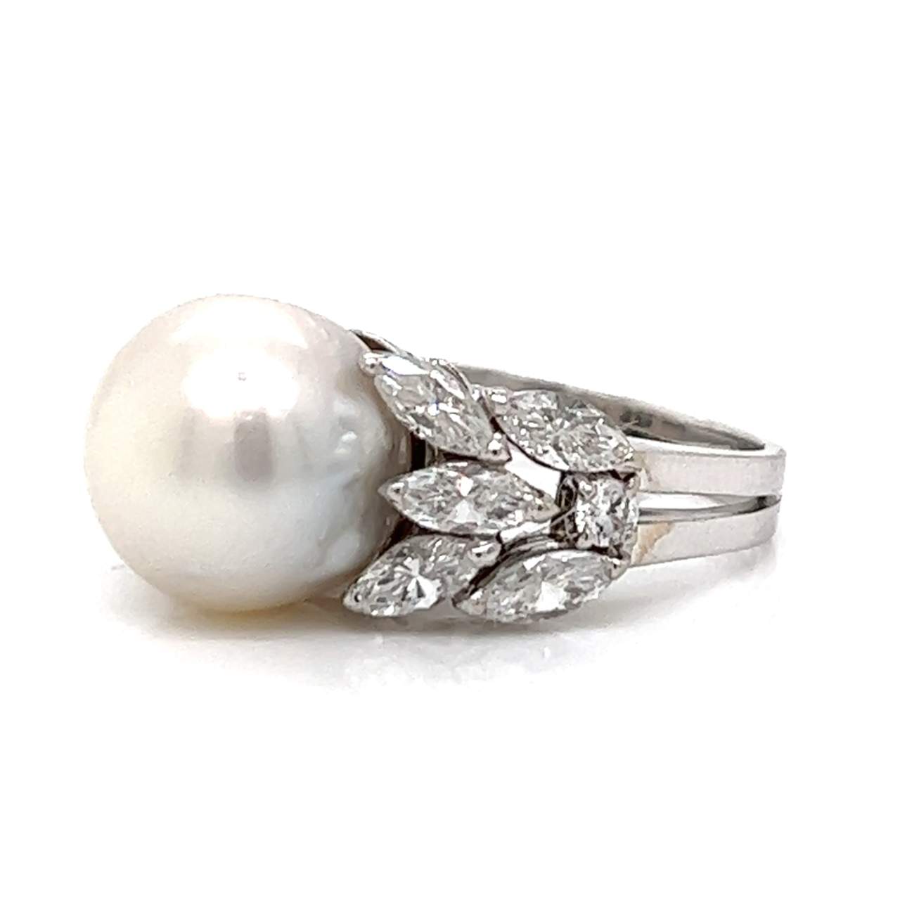 18K White Gold South Sea Pearl and Diamond Ring