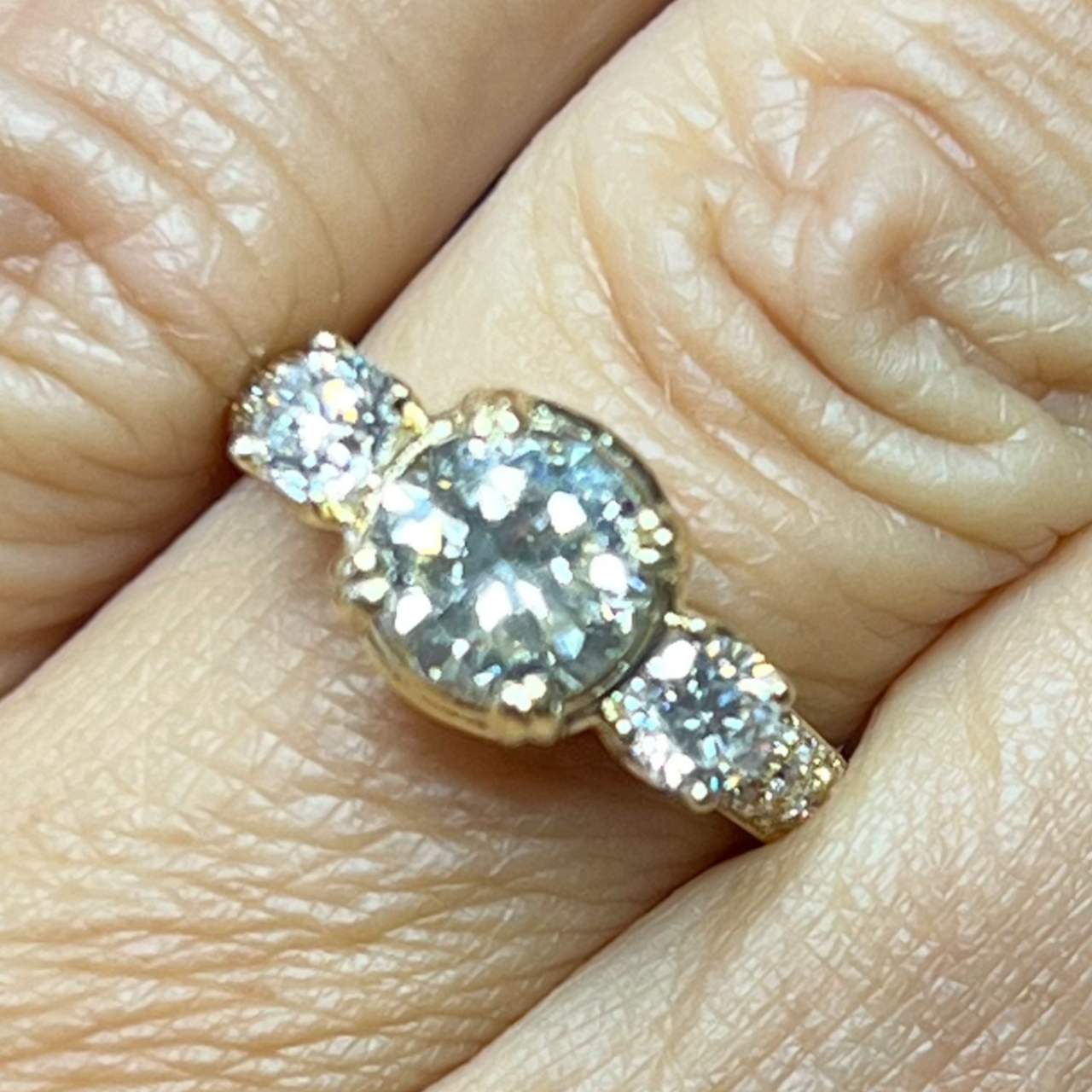 18K Yellow Gold EGL Certified Diamond Ring