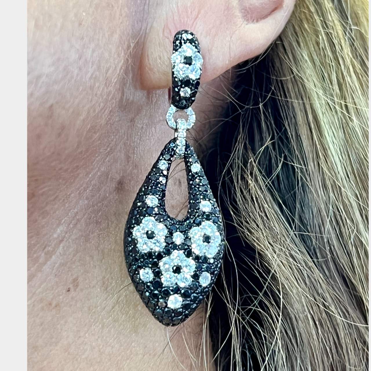 14K White Gold Black Diamond Earrings