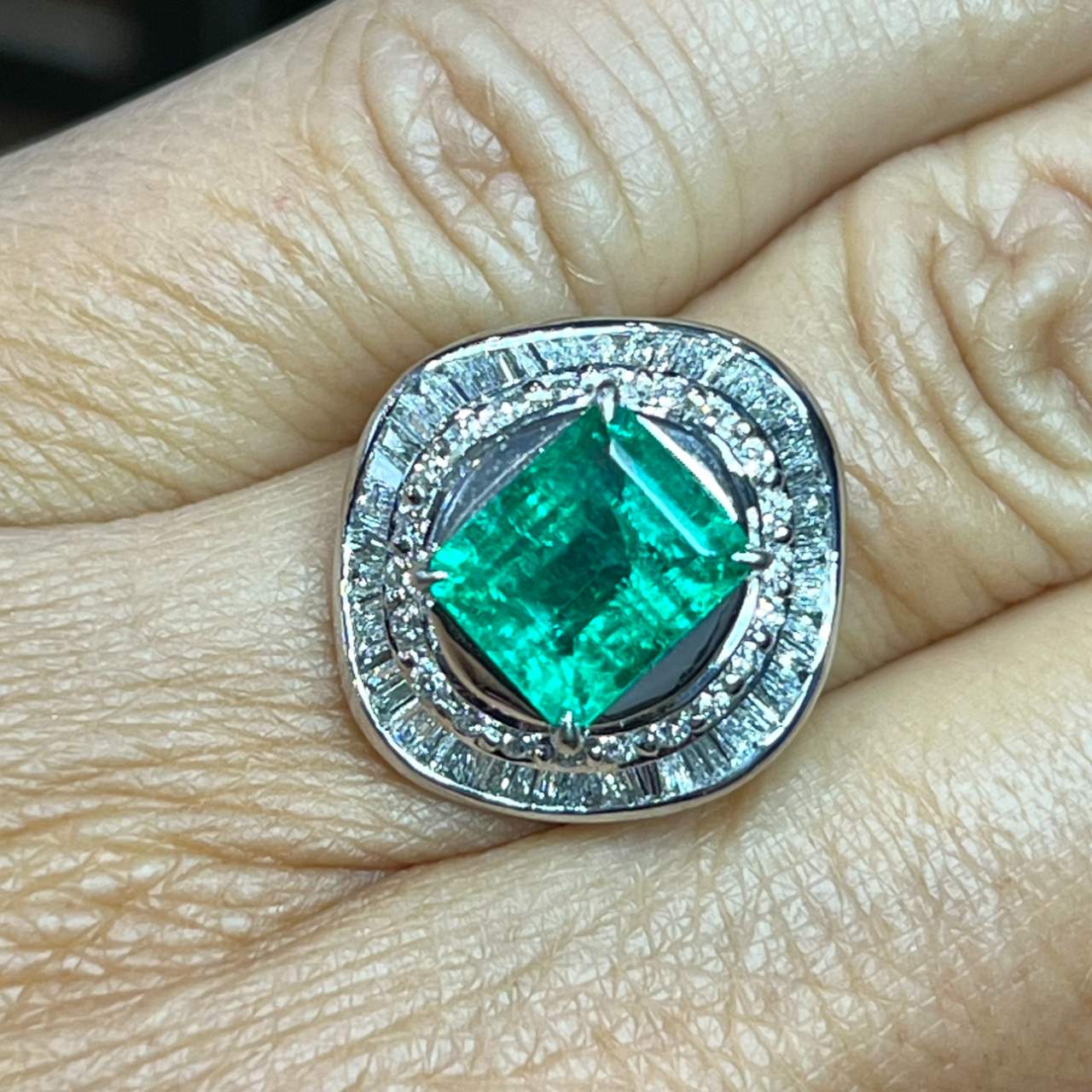Platinum Emerald & Diamond Ring