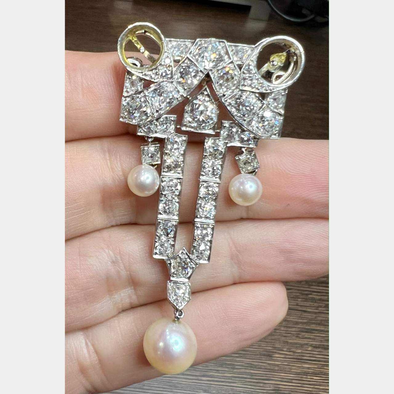 Art Deco Platinum Diamond and Pearl Brooch