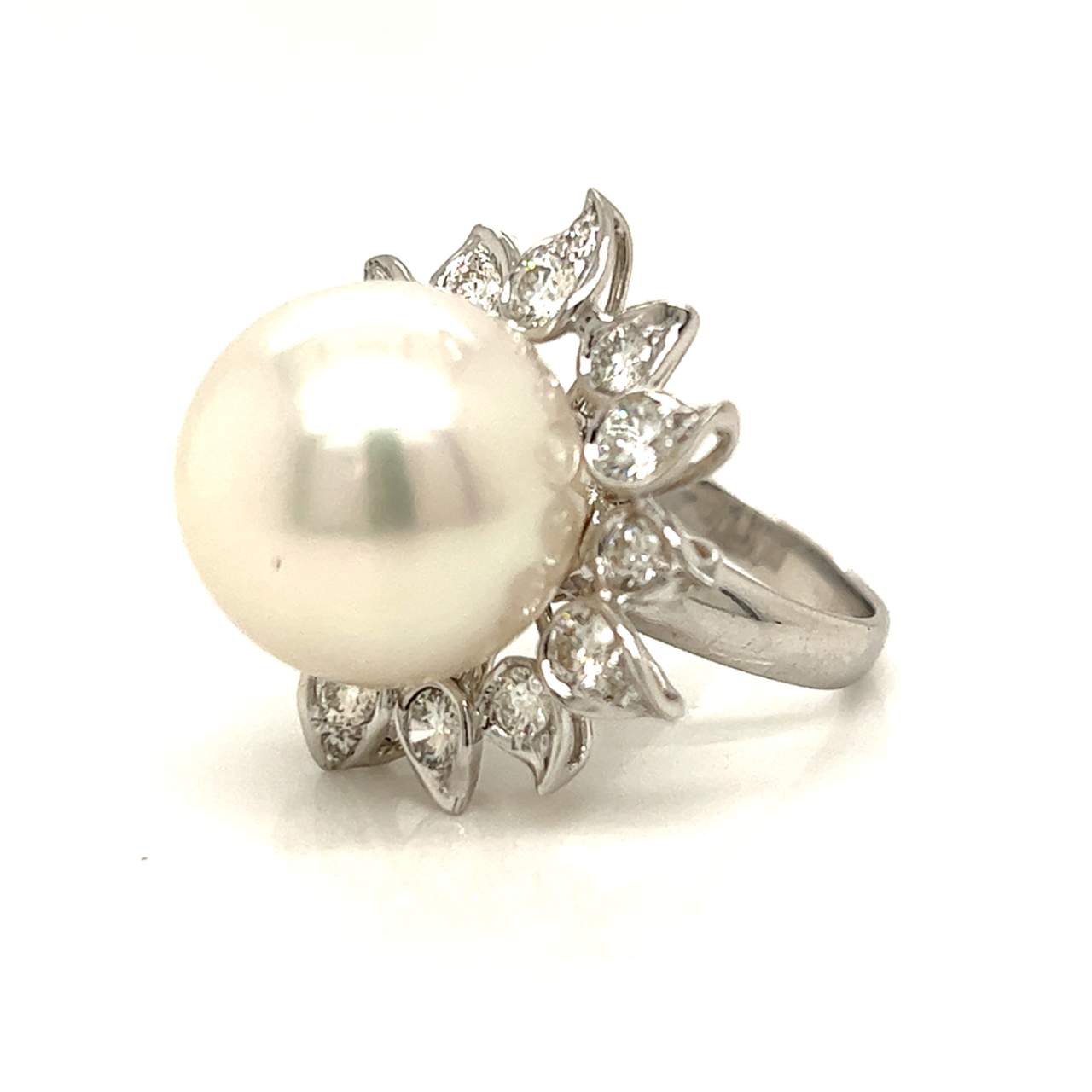 18K White Gold South Sea Pearl & Diamond Ring