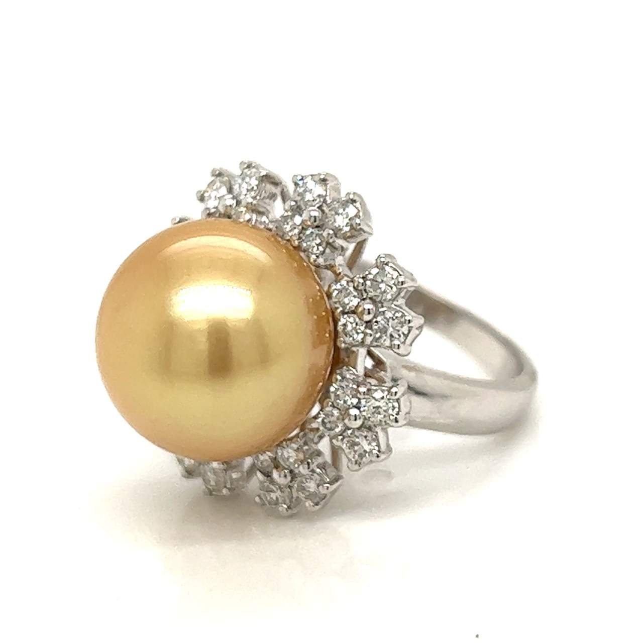 18K White Gold South Sea Pearl & Diamond Ring