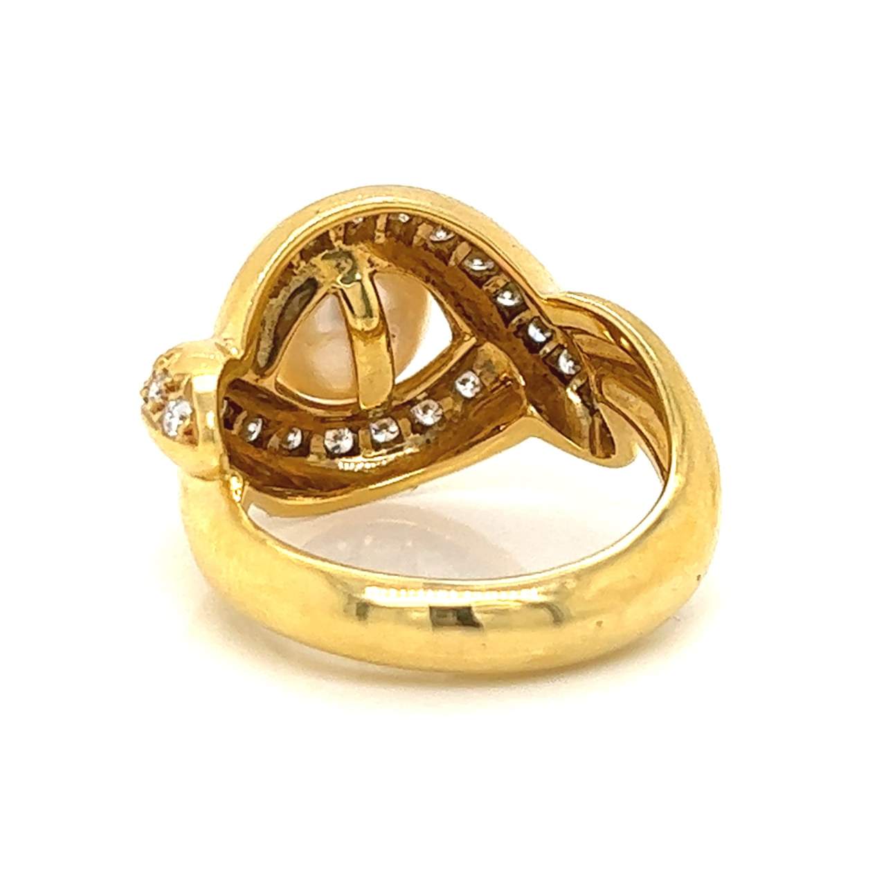 18K Yellow Gold Pearl & Diamond Ring