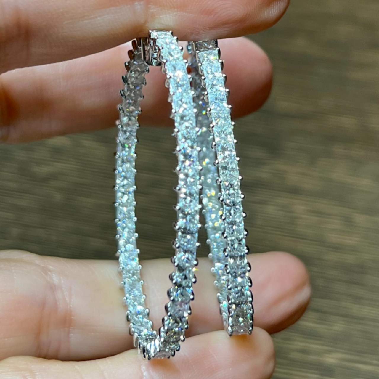 18K White Gold Diamond Hoop Earrings