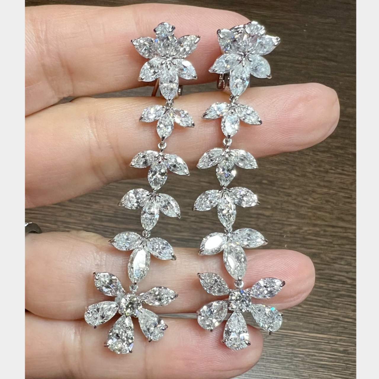 Platinum 21.15 Ct. Diamond Chandelier Flower Earrings