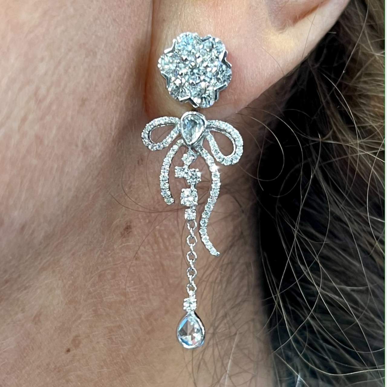 18K White Gold Diamond Earrings