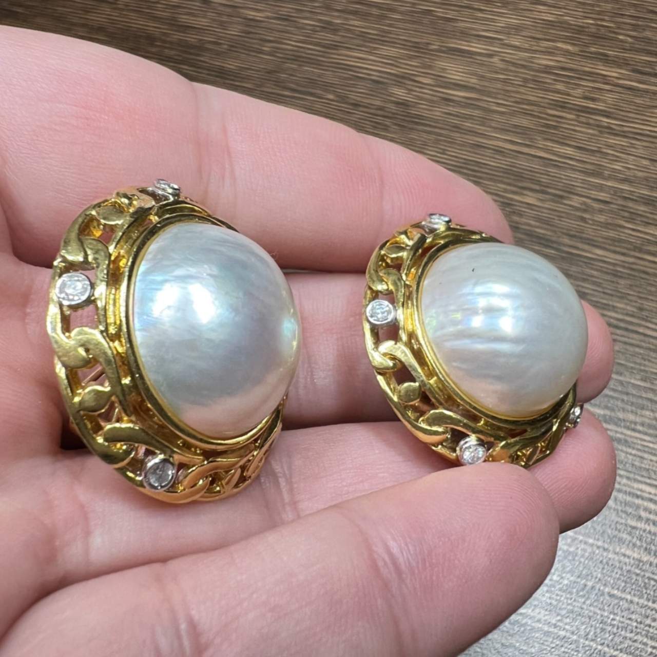 18K Yellow Gold Mabe Pearl & Diamond Earrings
