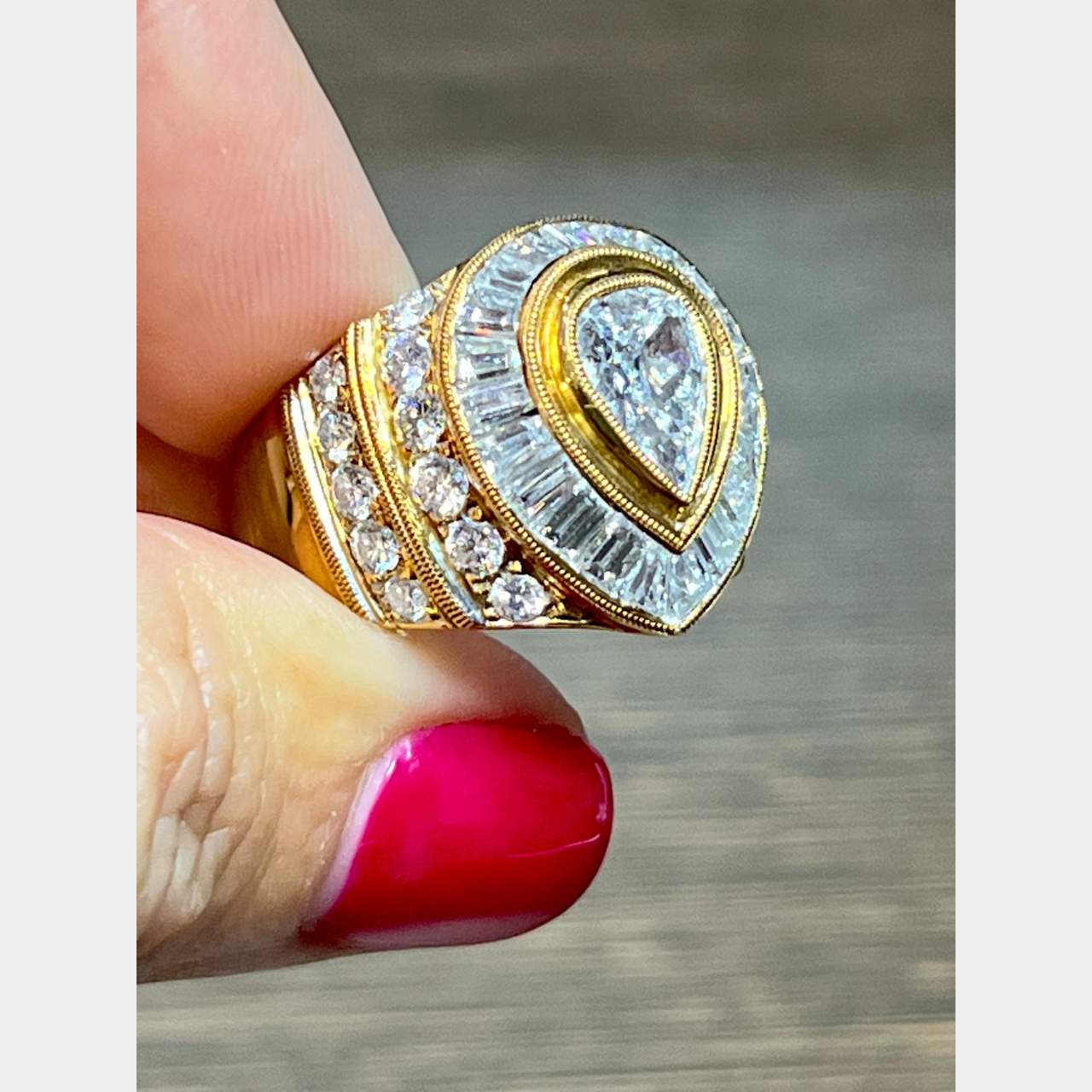 18K Yellow Gold Diamond Ring