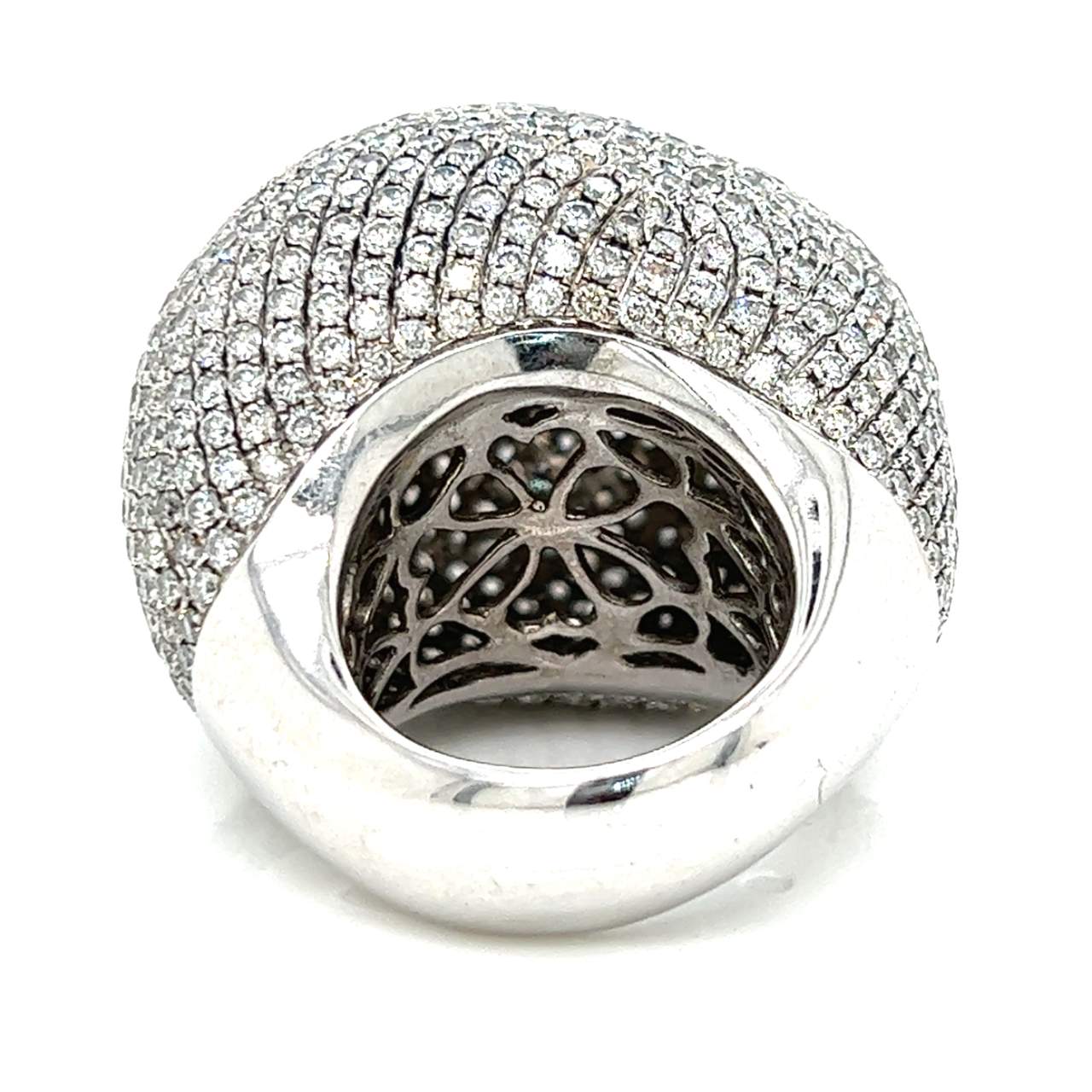 18K White Gold 15.00 Ct. Diamond Cocktail Ring