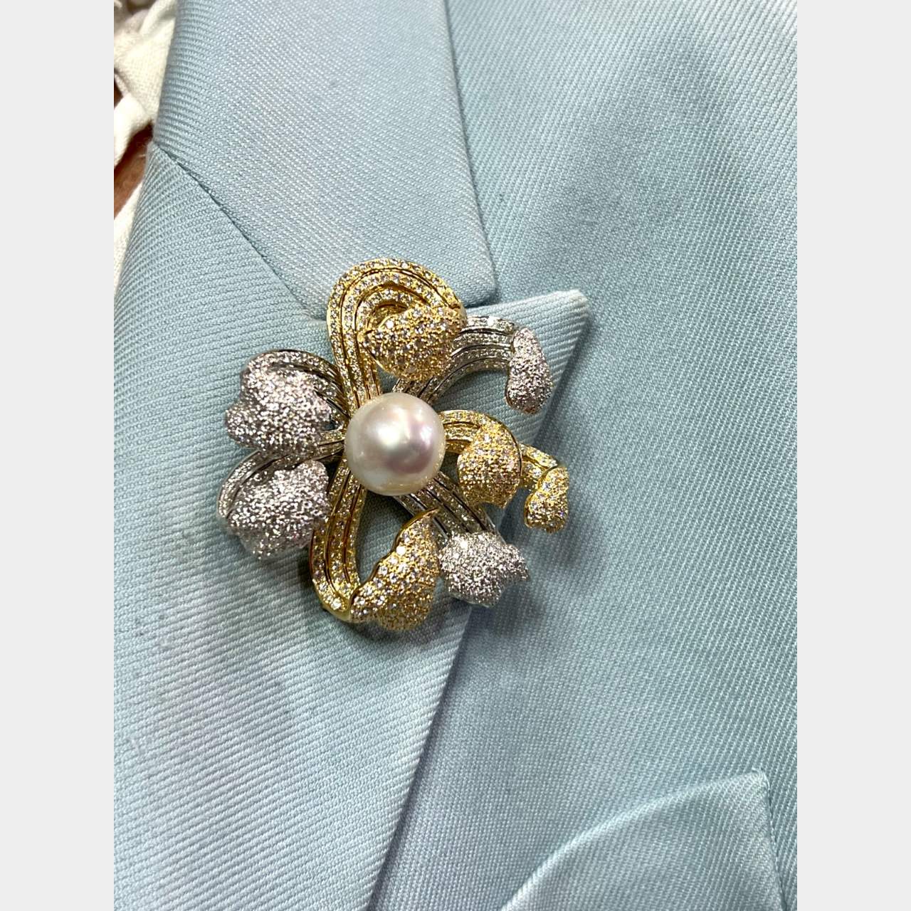 18K Yellow & White Gold South Sea Pearl and Diamond Brooch