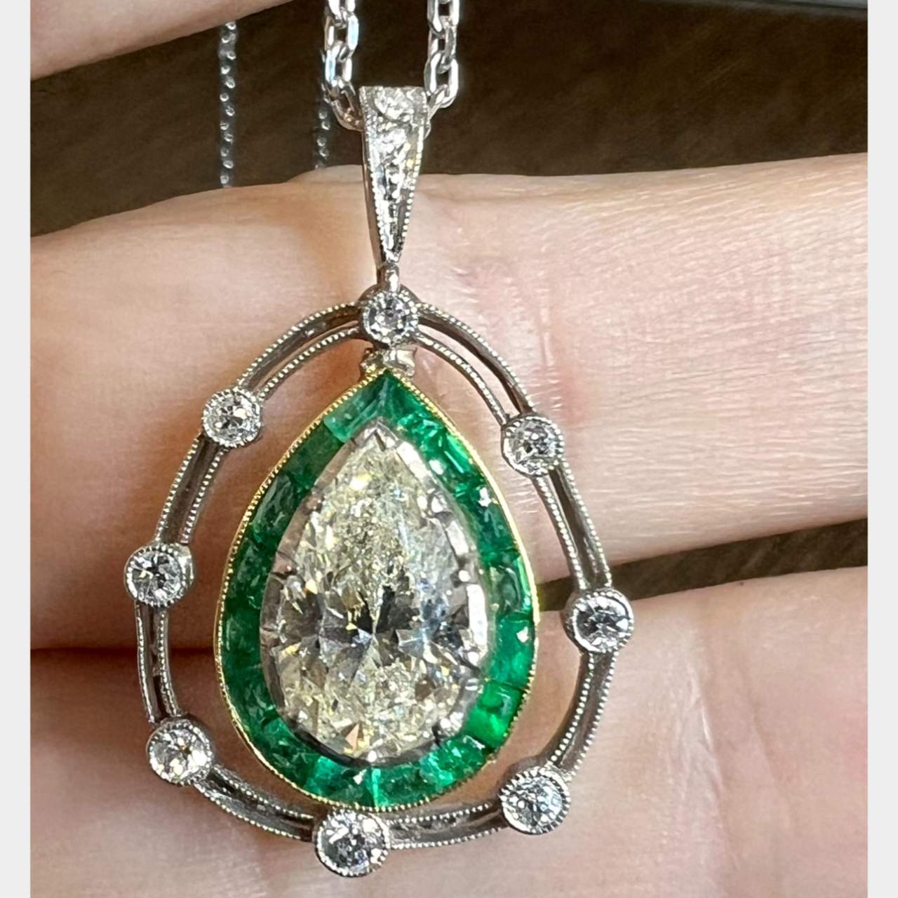 2.25 Ct Pear Shape Diamond Pendant