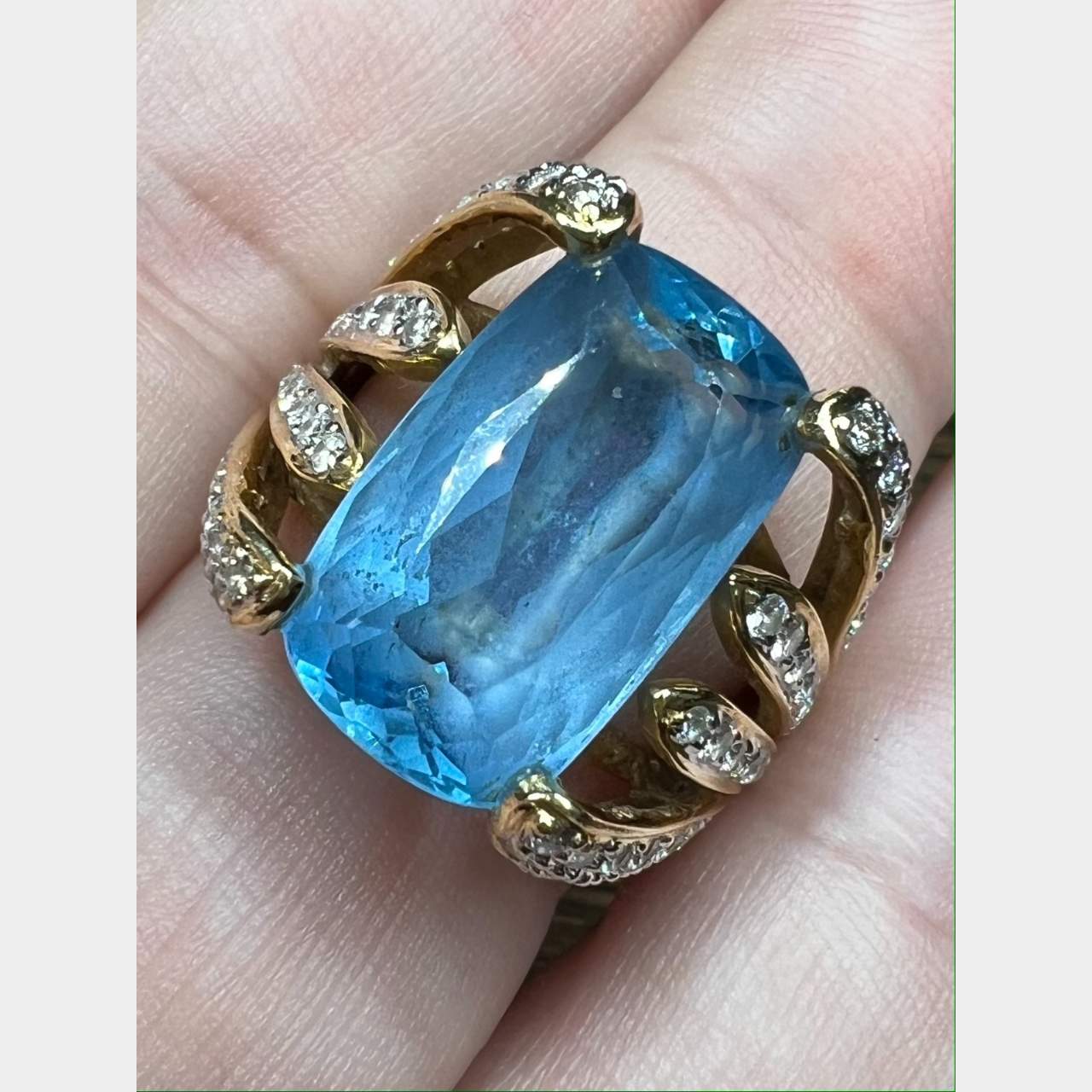 18K Yellow Gold Topaz & Diamond Ring
