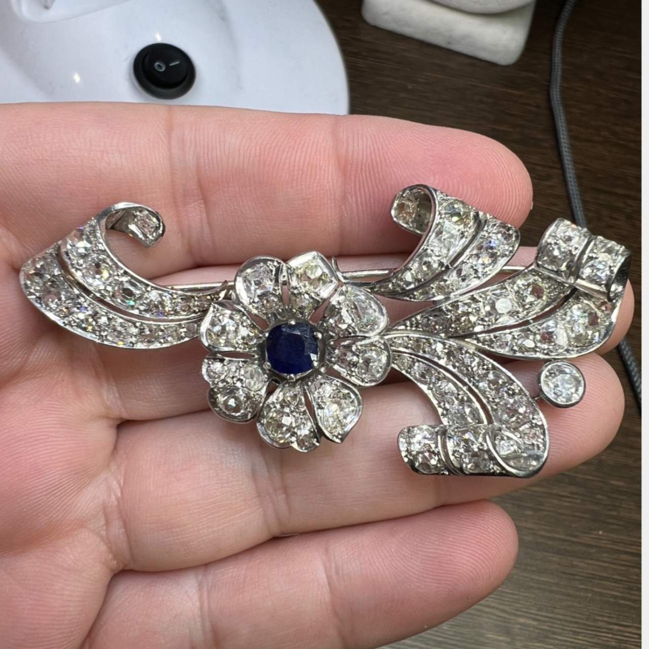 Art Deco Platinum Sapphire & Diamond Brooch