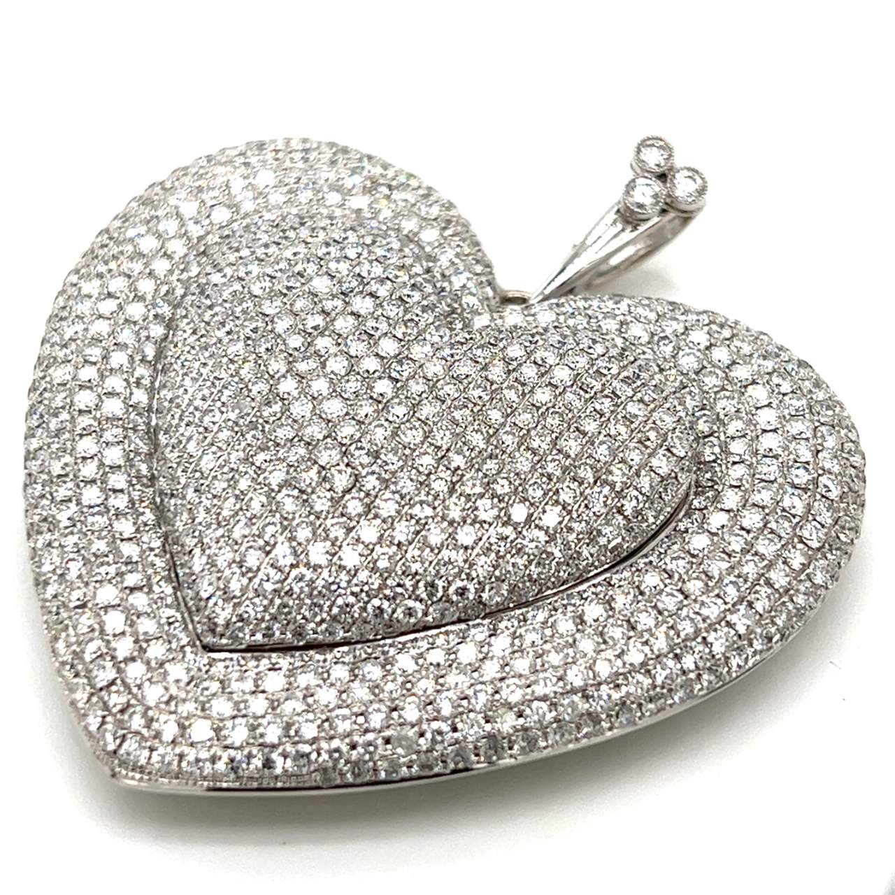 18K White Gold 19.50 Ct. Diamond Heart Pendant