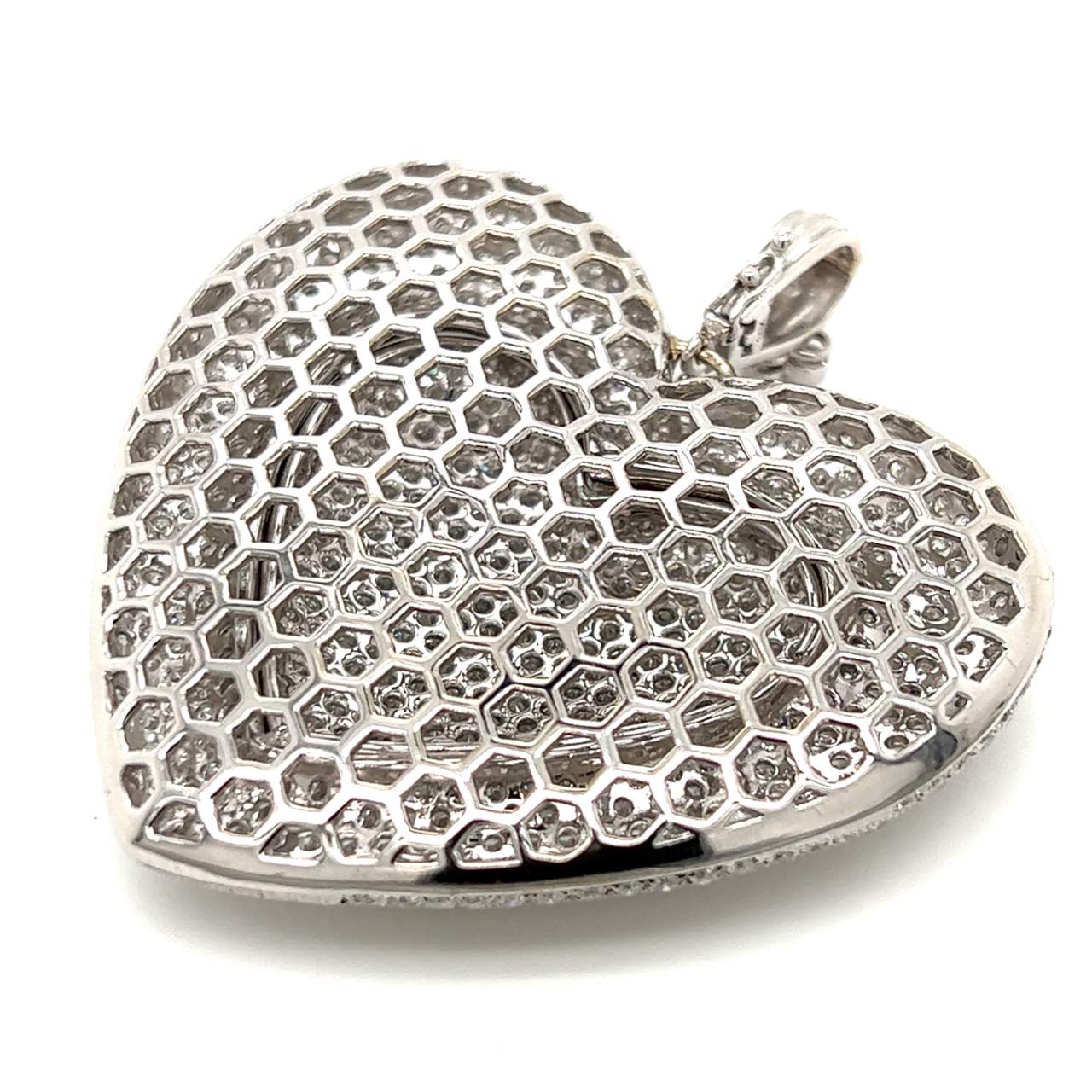 18K White Gold 19.50 Ct. Diamond Heart Pendant