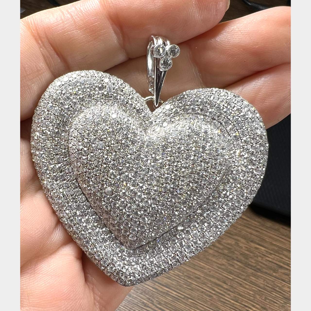 18K White Gold 19.50 Ct. Diamond Heart Pendant