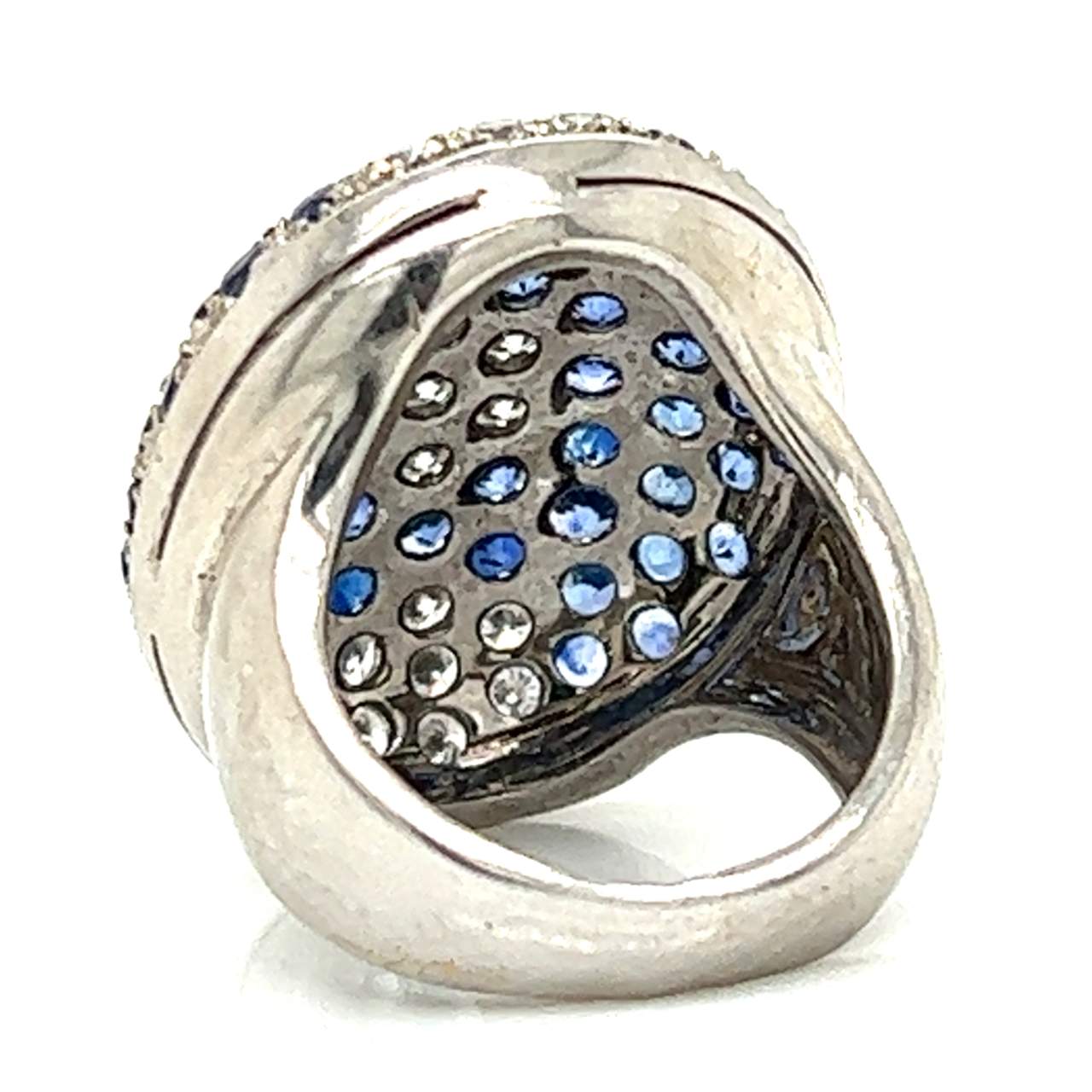 18K White Gold Diamond & Sapphire Ring