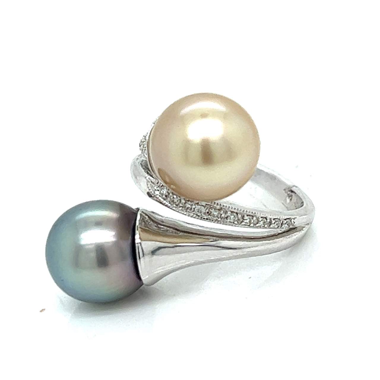 18K White Gold South Sea Pearl & Diamond Ring
