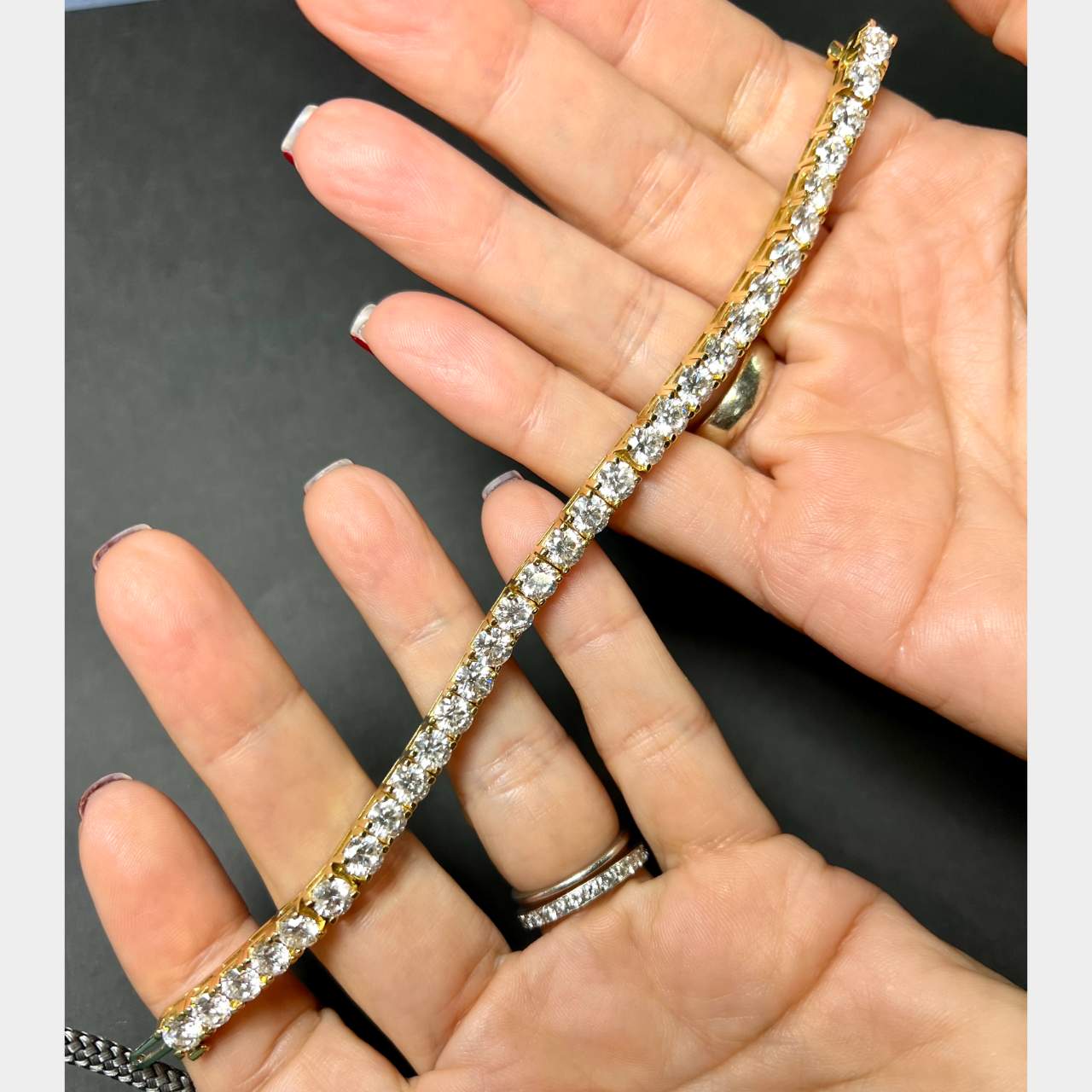 18K Yellow Gold 16.00 Ct. Diamond Tennis Bracelet