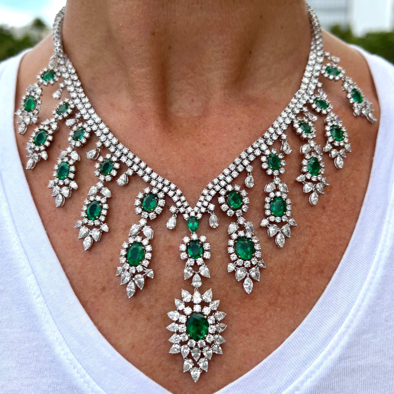 18K White Gold Colombian Emerald & Diamond Necklace