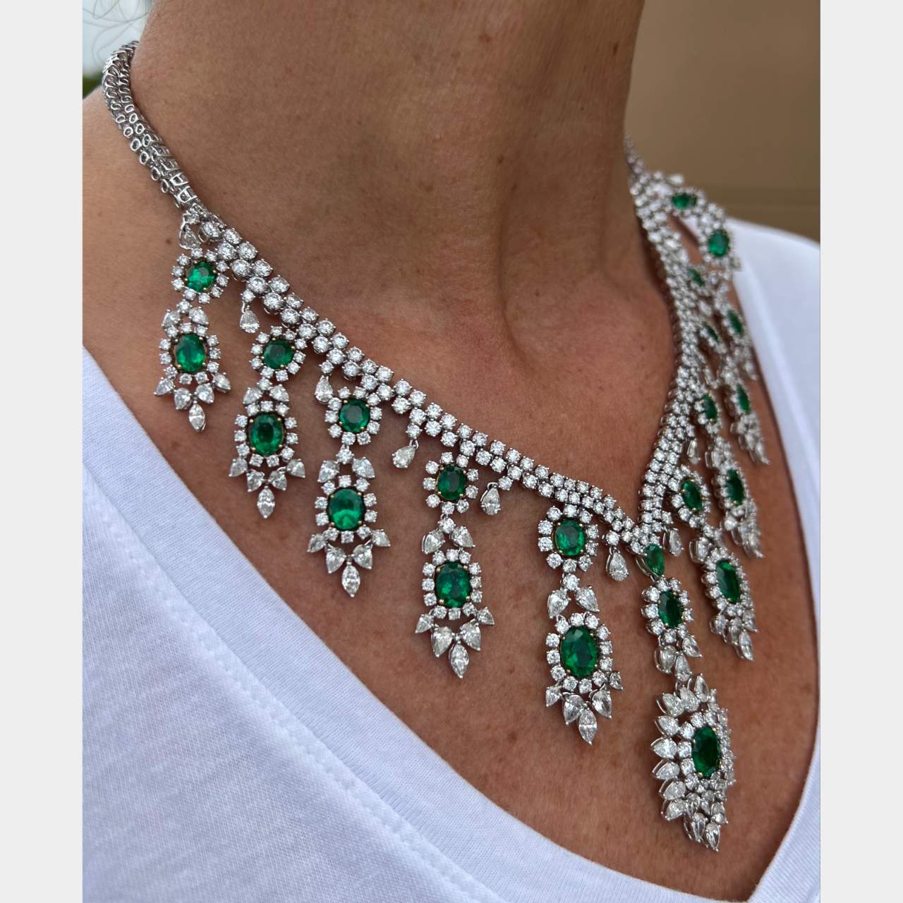 18K White Gold Colombian Emerald & Diamond Necklace