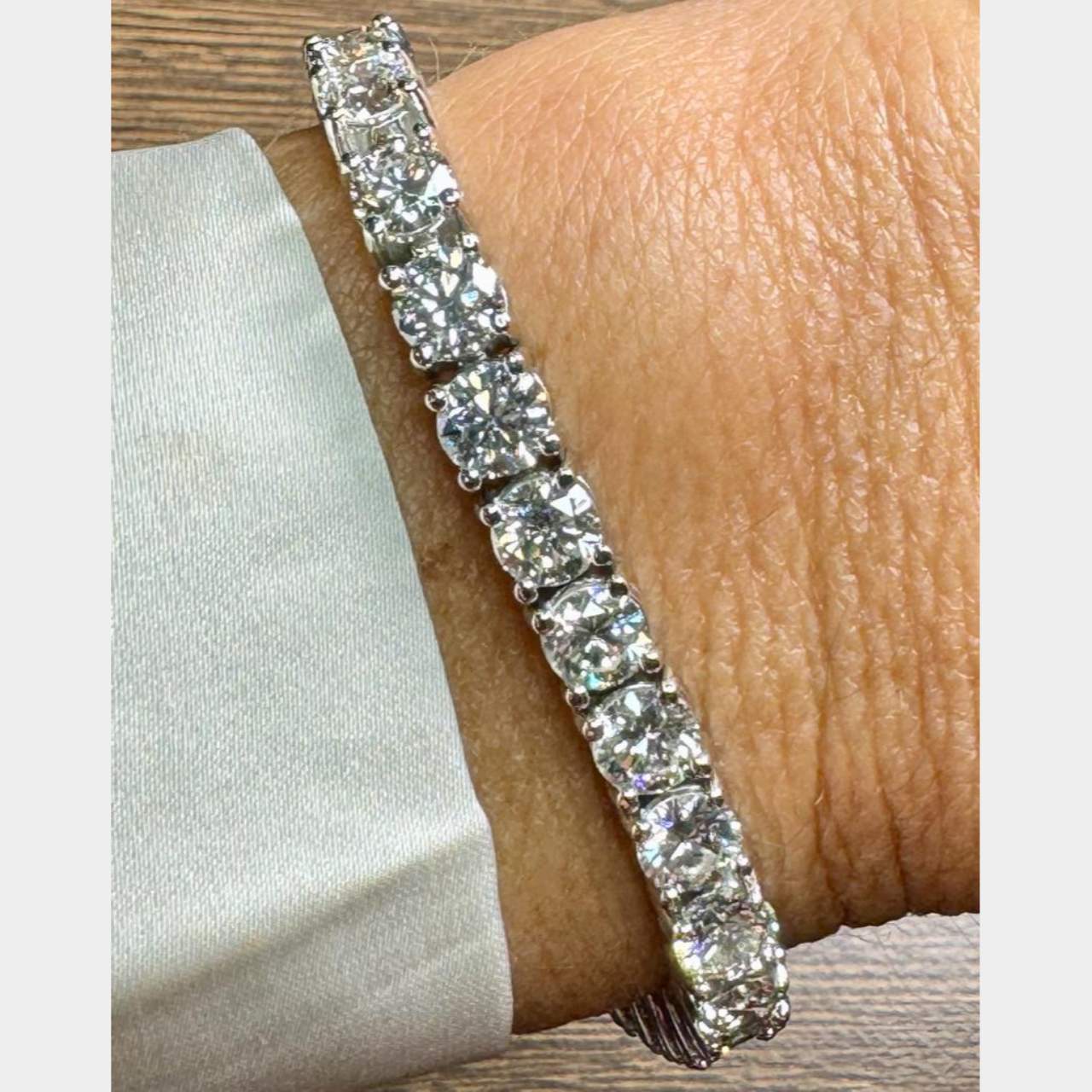 Platinum 18.00 Ct. Diamond Tennis Bracelet