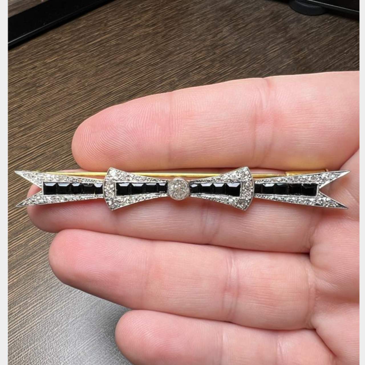 18K Yellow Gold & Platinum Diamond and Onyx Pin