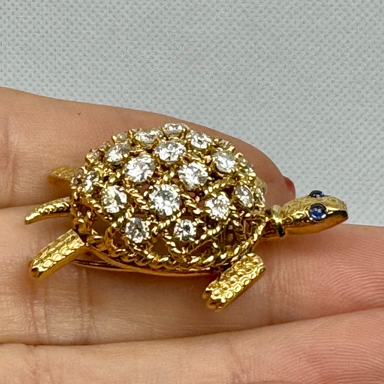 CARTIER PARIS 18K Yellow Gold Diamond Turtle Brooch