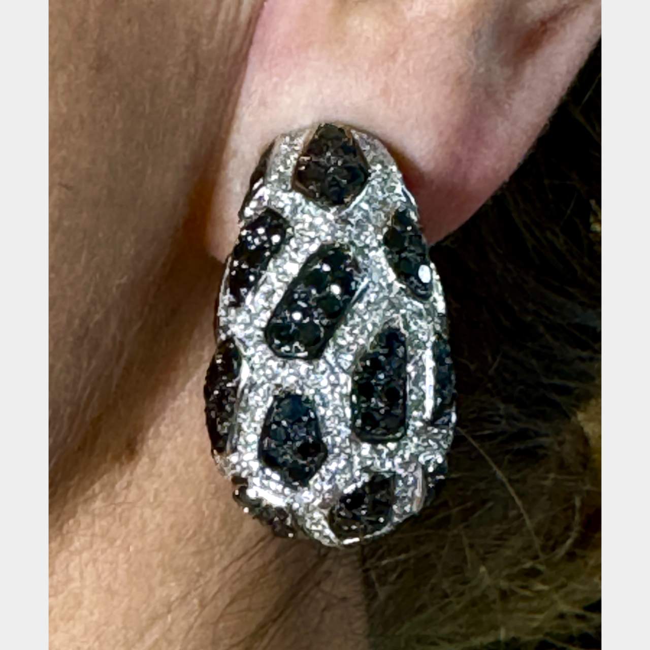18K White Gold Black & White Diamond Earrings