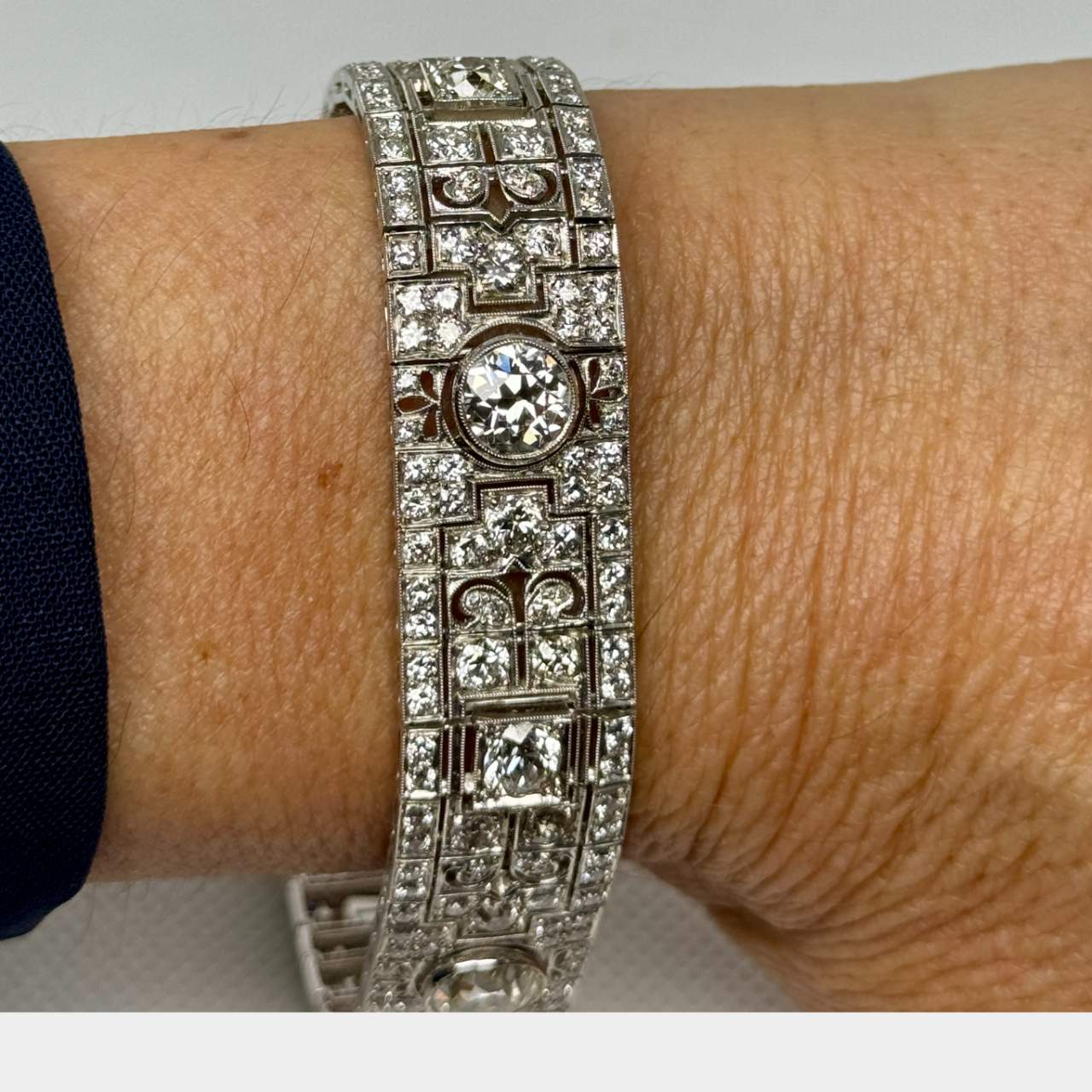 Art Deco Platinum 16.85 Ct. Diamond Bracelet