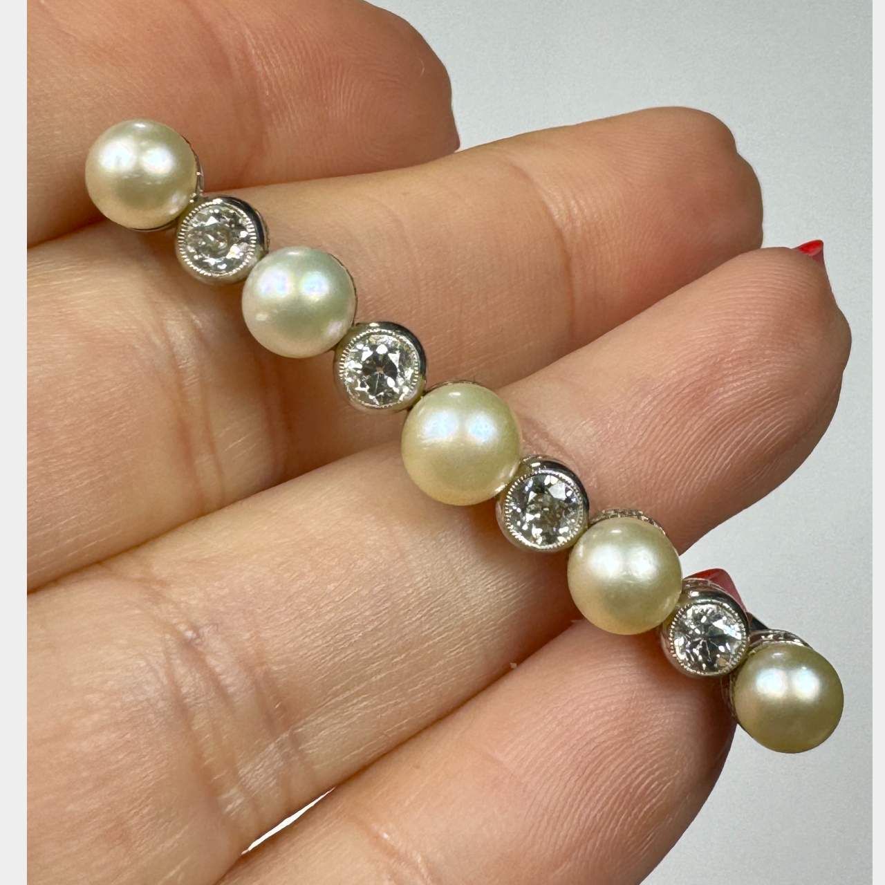 Art Deco Platinum Diamond & Natural Pearl Brooch